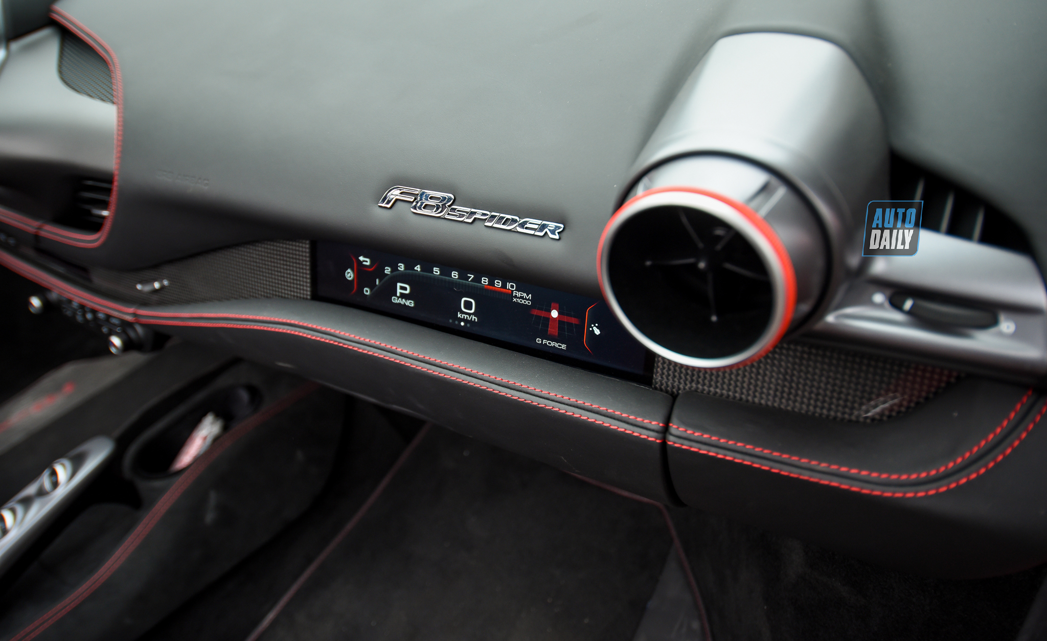 Ảnh chi tiết Ferrari F8 Spider giá hơn 1 triệu USD tại Việt Nam 32.jpg