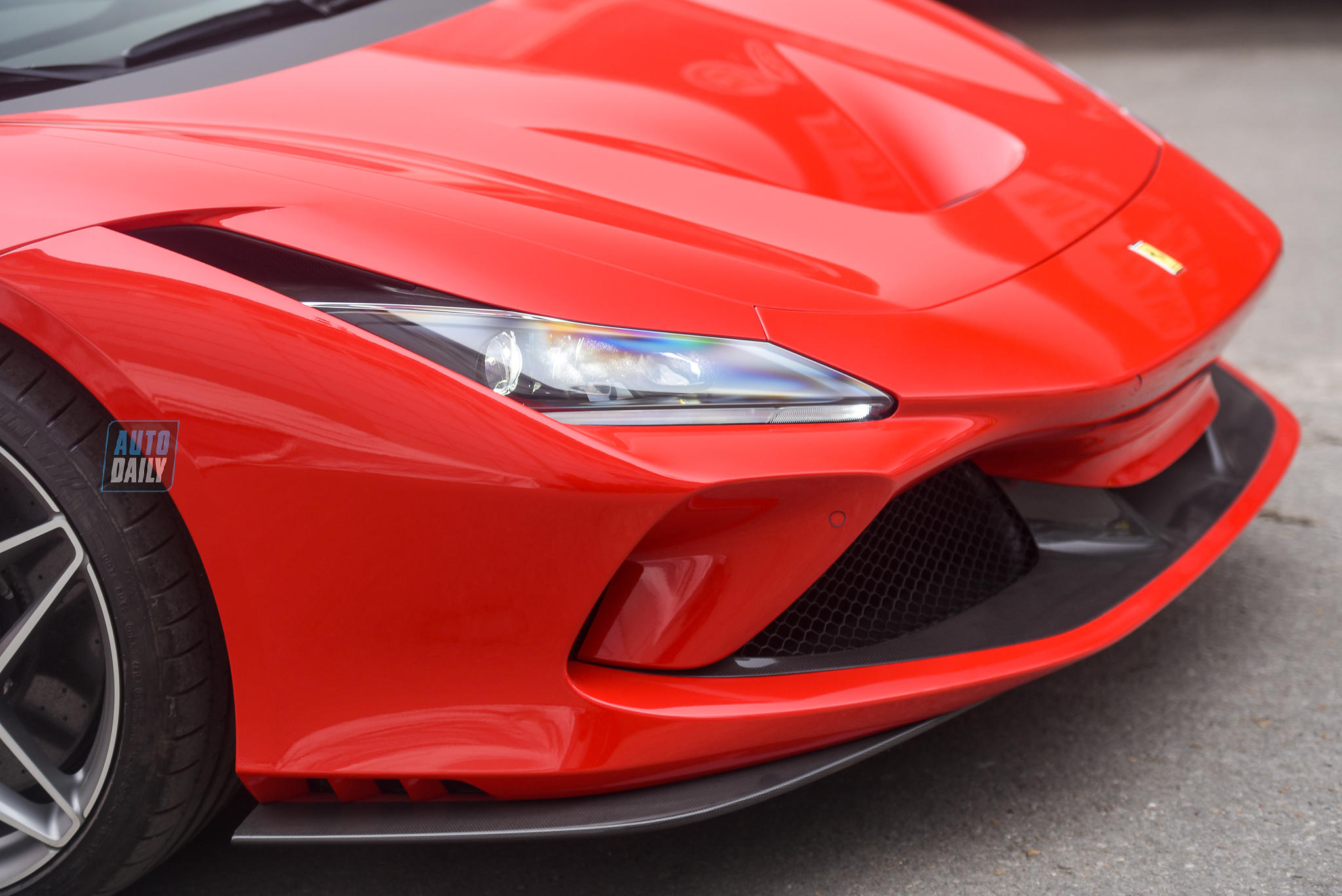 Ảnh chi tiết Ferrari F8 Spider giá hơn 1 triệu USD tại Việt Nam 46.jpg