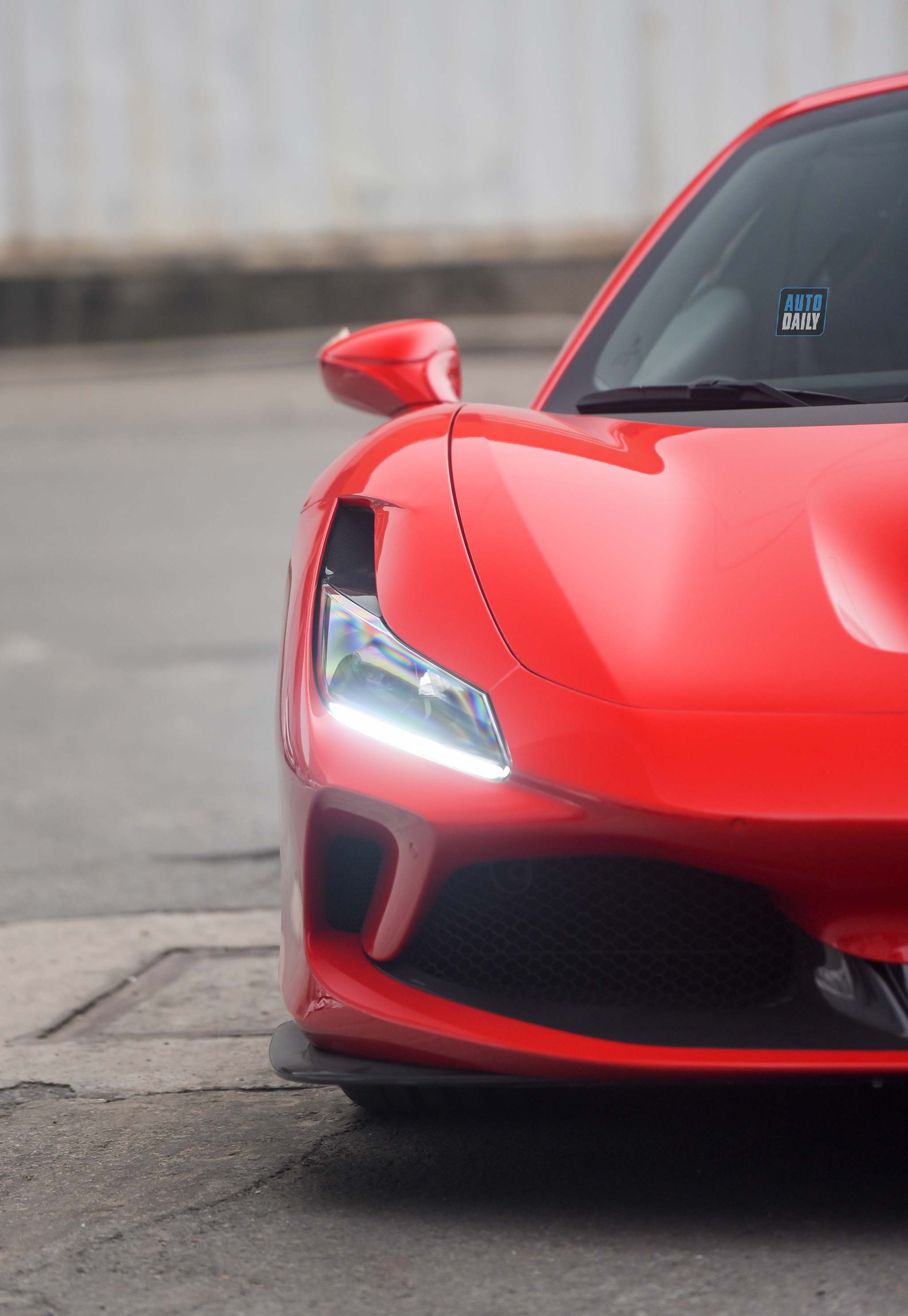 Ảnh chi tiết Ferrari F8 Spider giá hơn 1 triệu USD tại Việt Nam 56.jpg