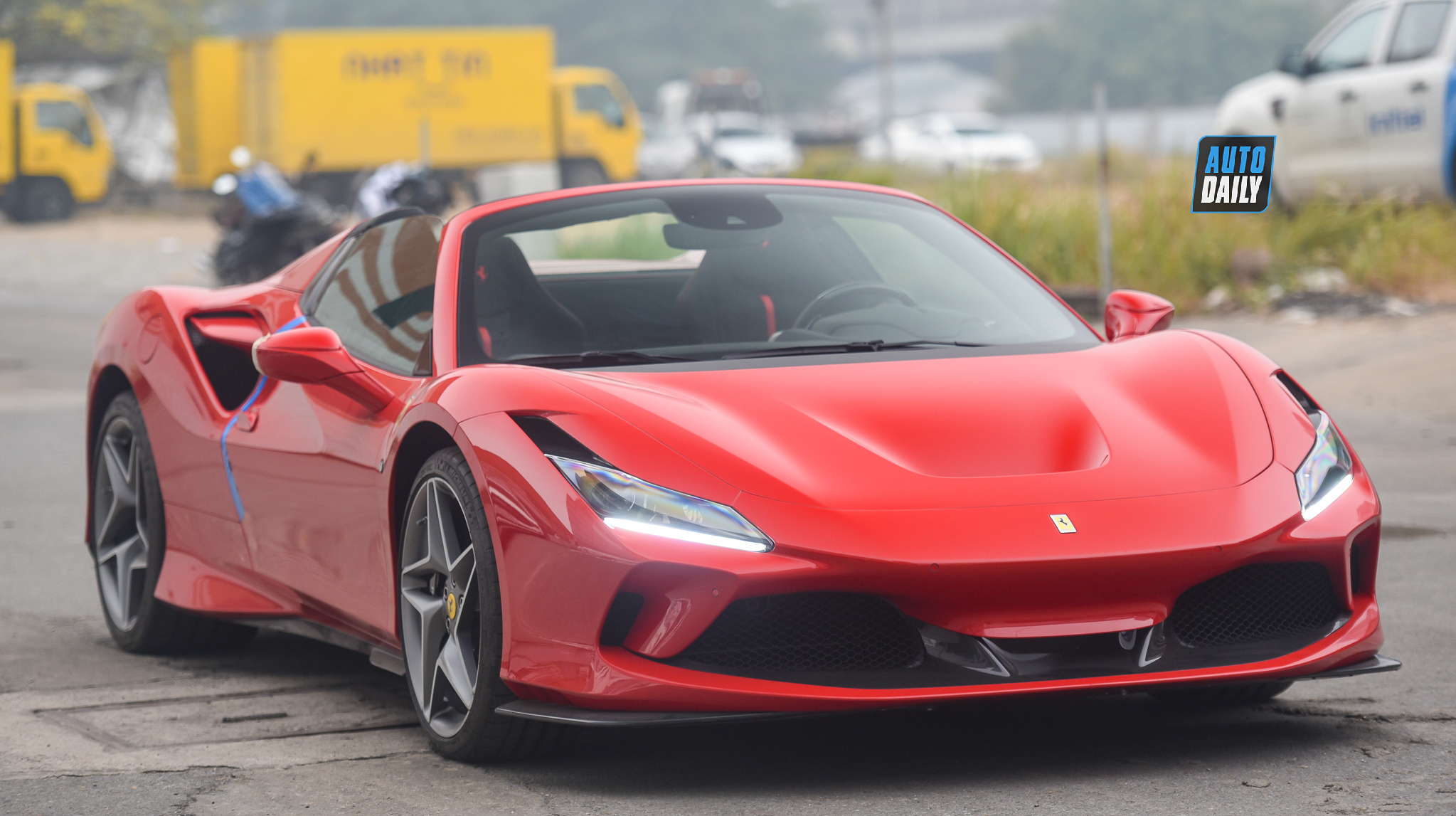 Chi tiết siêu xe Ferrari F8 Spider giá hơn 1 triệu USD tại Việt Nam 58.jpg