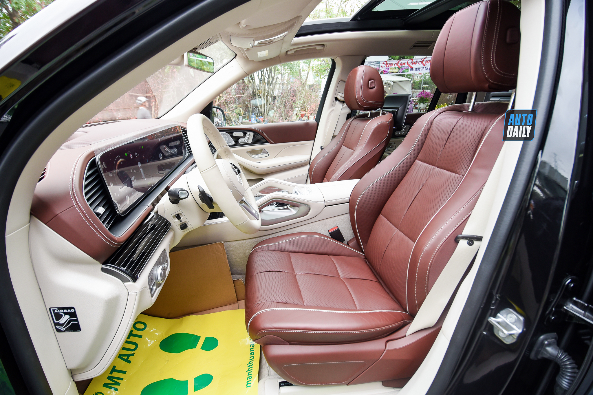 Thêm ảnh Mercedes-Maybach GLS600 2021 đầu tiên về Việt Nam 11.jpg