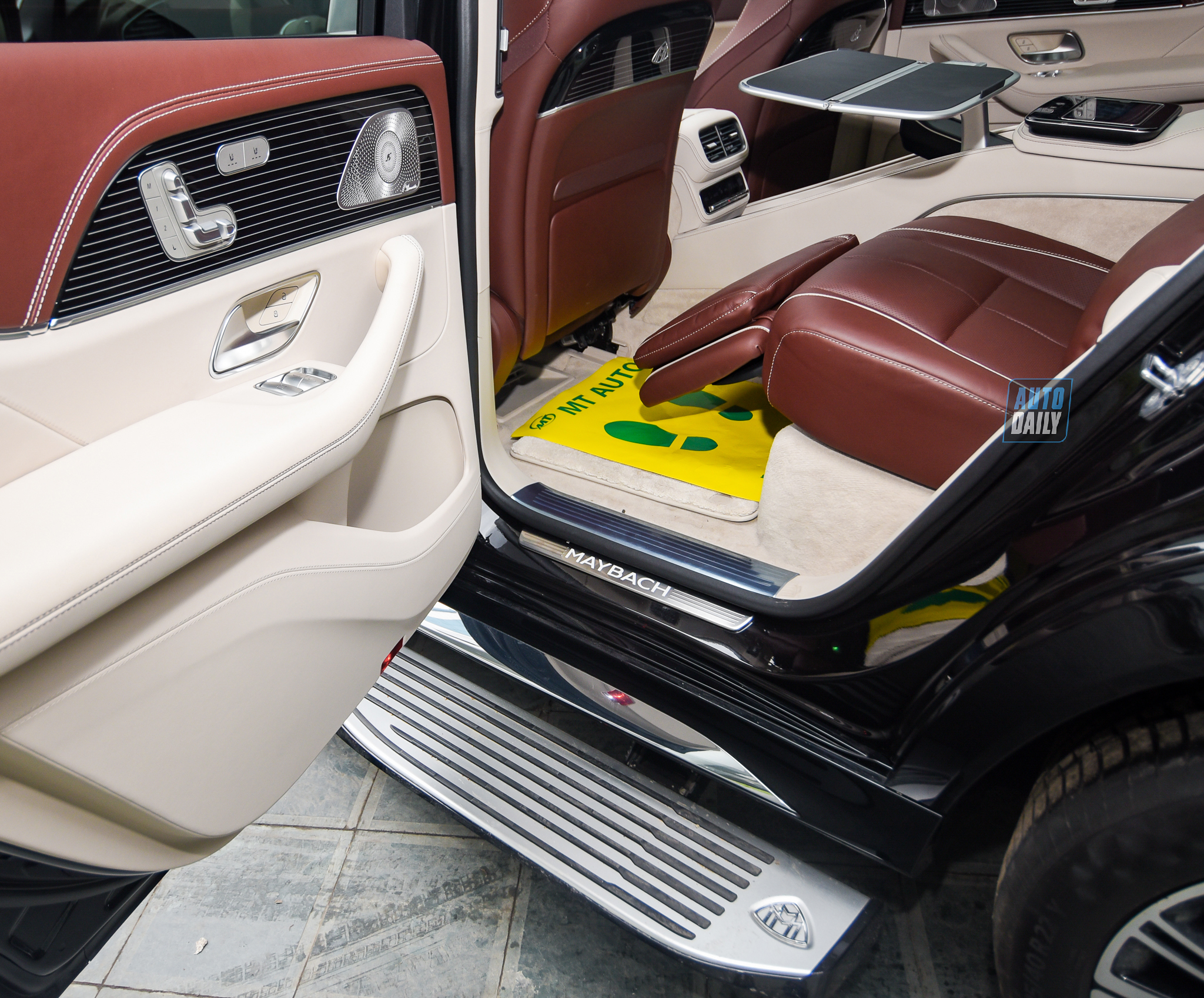 Thêm ảnh Mercedes-Maybach GLS600 2021 đầu tiên về Việt Nam 17.jpg