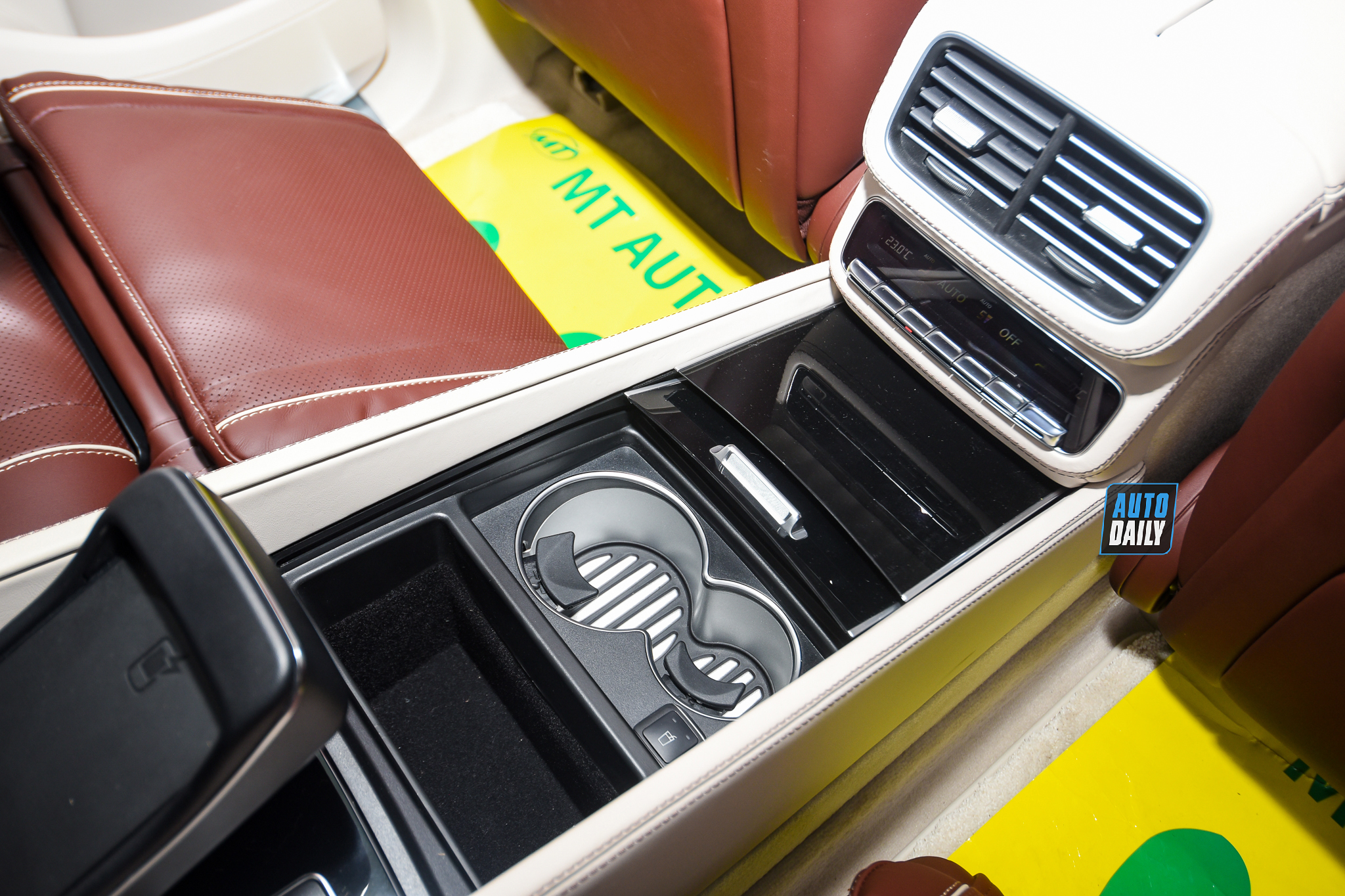 Thêm ảnh Mercedes-Maybach GLS600 2021 đầu tiên về Việt Nam 22.jpg