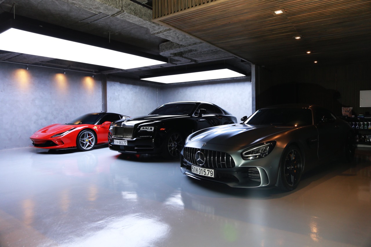 Đột nhập gara của doanh nhân Nguyễn Quốc Cường, ngắm Mercedes G63 AMG màu độc hơn 11 tỷ doanh-nhan-nguyen-quoc-cuong-010.jpg