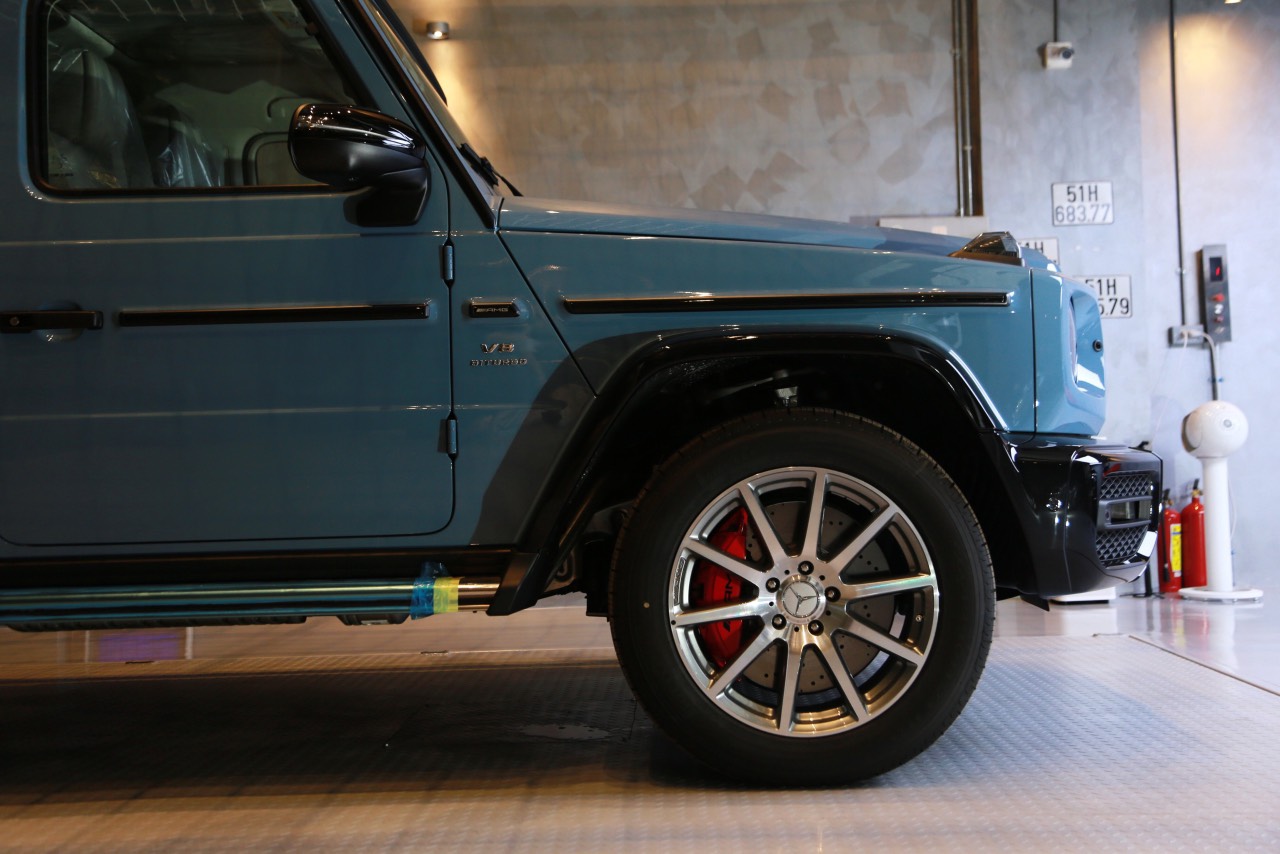 Đột nhập gara của doanh nhân Nguyễn Quốc Cường, ngắm Mercedes G63 AMG màu độc hơn 11 tỷ doanh-nhan-nguyen-quoc-cuong-03.jpg