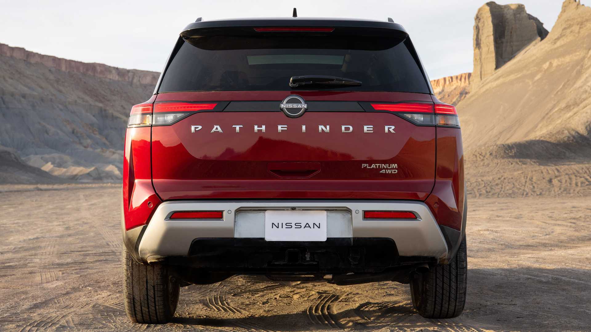 Nissan Pathfinder 2022 bắt đầu sản xuất, đàn anh của X-Trail Nissan Pathfinder 2022 ra mắt, SUV 3 hàng ghế lớn hơn X-Trail 2022-nissan-pathfinder-exterior-4.jpg