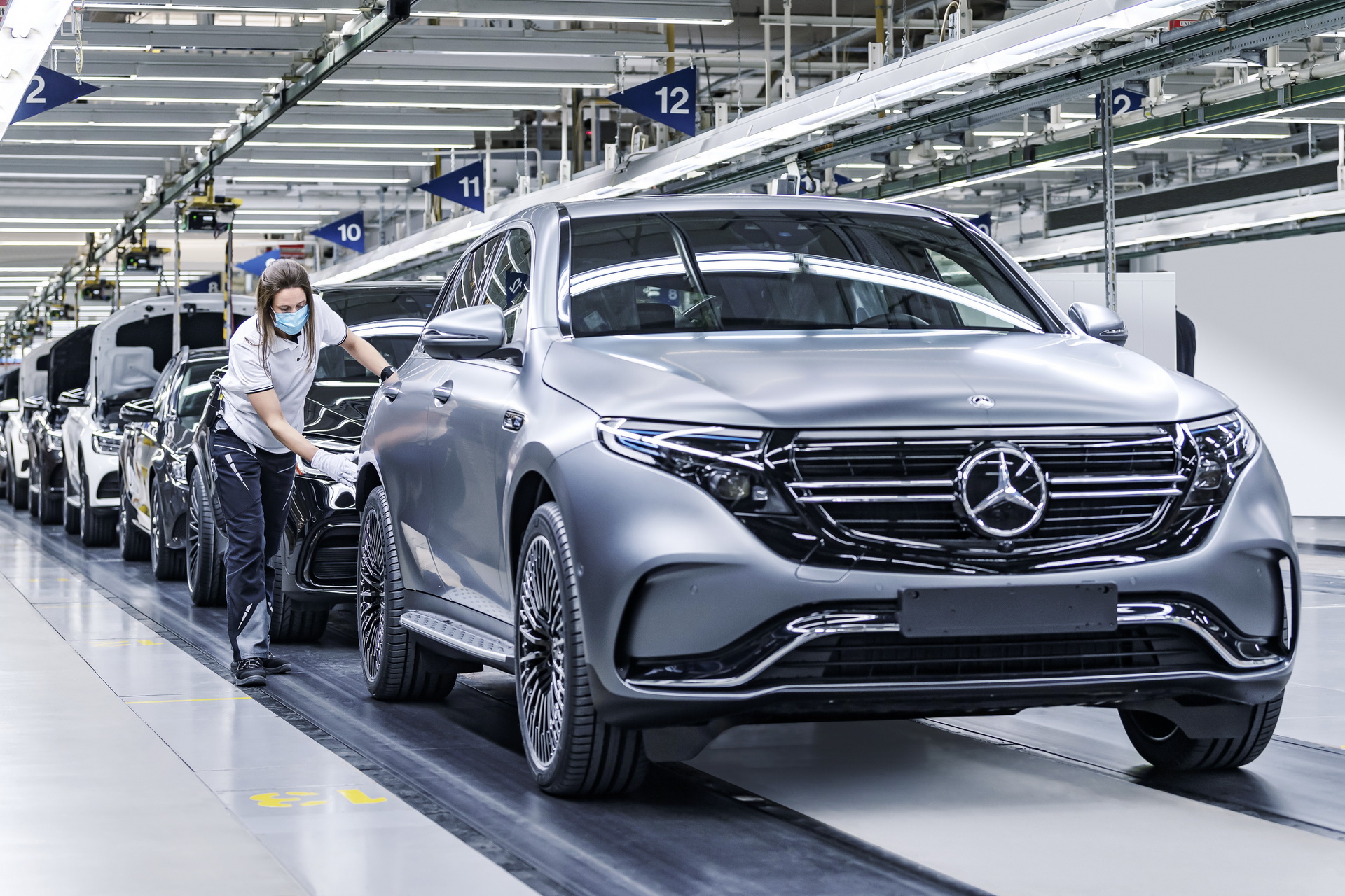 Chiếc Mercedes thứ 50 triệu xuất xưởng là Maybach S-Class 2021-mercedes-maybach-s-class-50-million-car-production-milestone-3.jpg