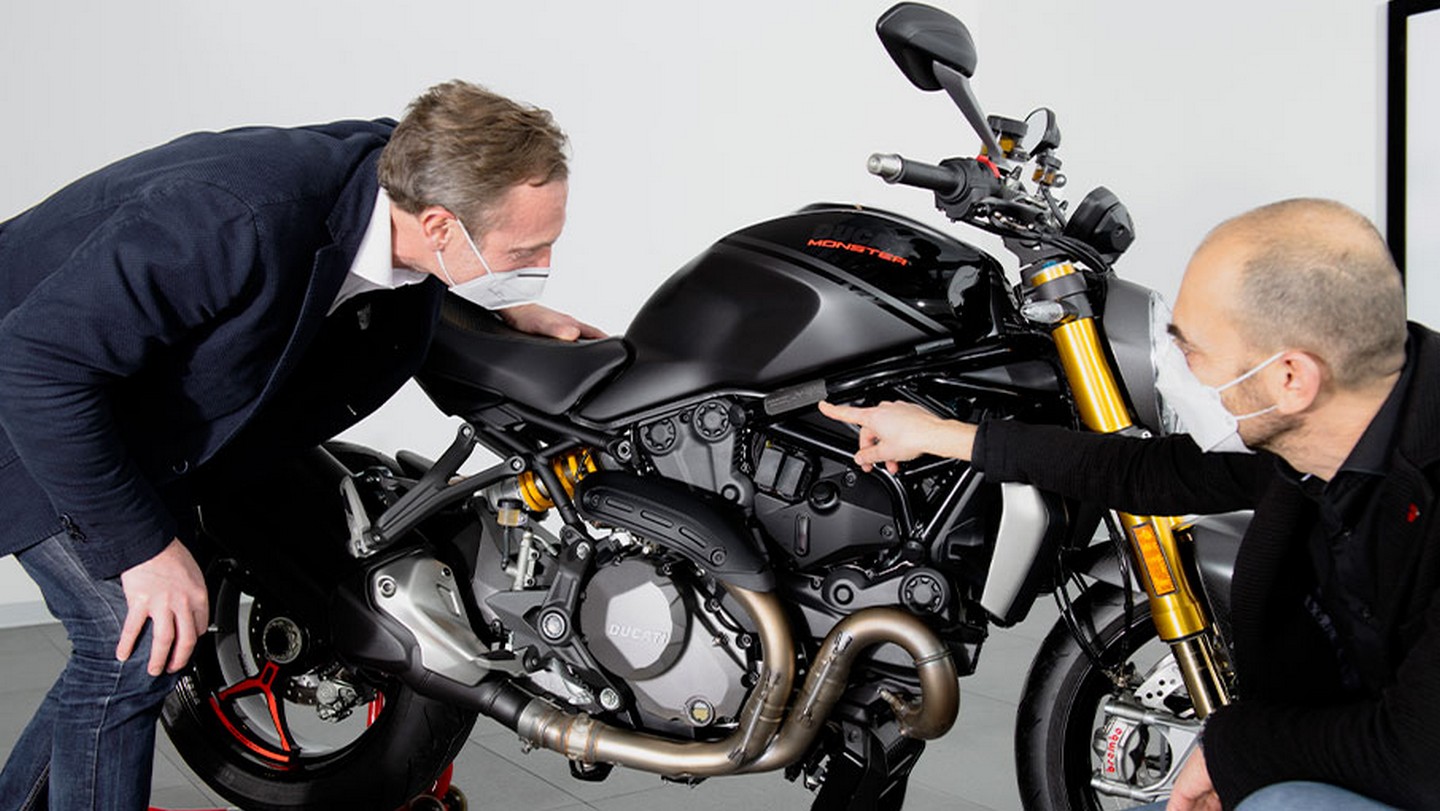 Ducati-Monster-Black-on-Black-350%20(5).jpg