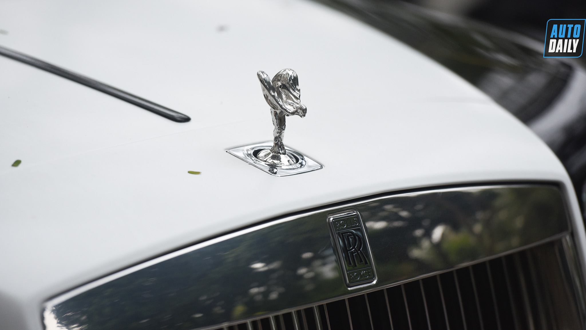 Rolls-Royce Wraith của Hoa hậu Thu Ngân được độ ấn tượng rr-hoa-hau-12.jpg