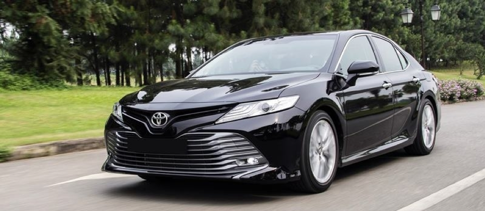 toyota-camry-03.png