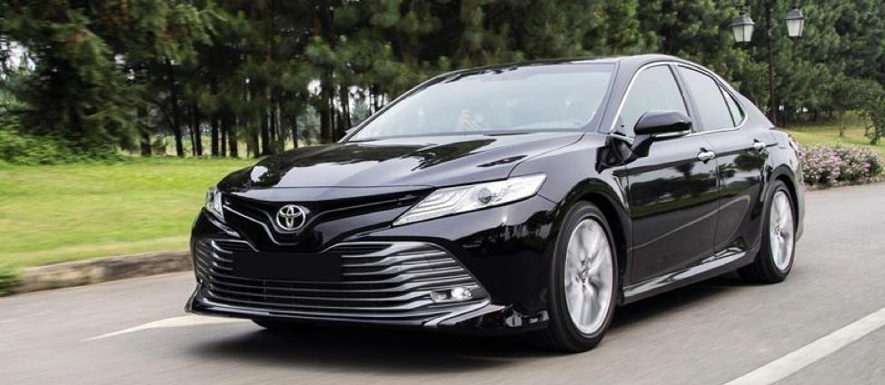 Người thành công lựa chọn phong cách sống như thế nào? toyota-camry-03.png