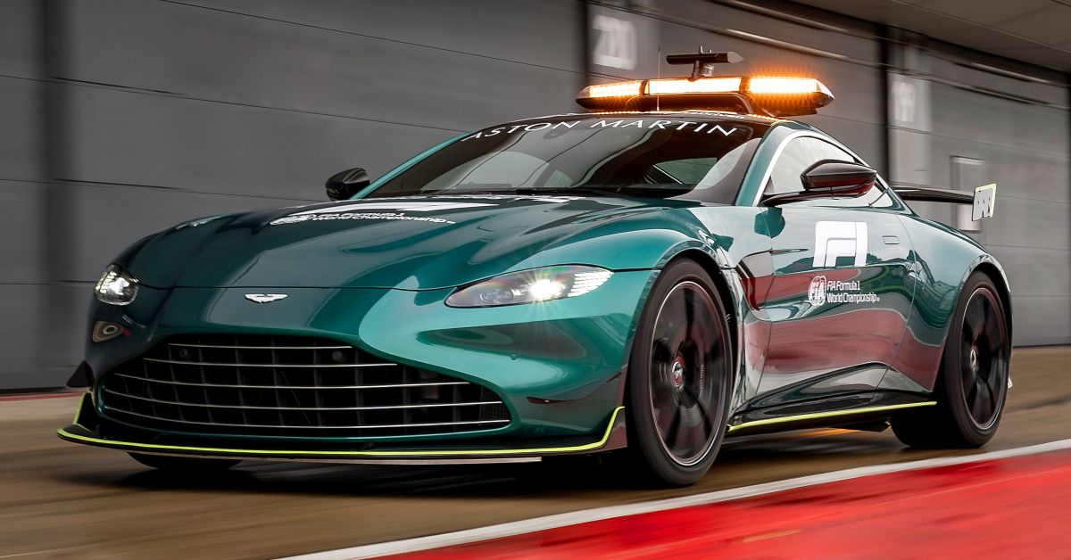 Aston Martin Vantage and DBX are safety and medical cars for the 2021 F1 season aston-martin-f1-safety-medical-car-reveal-5-1200x628.jpg