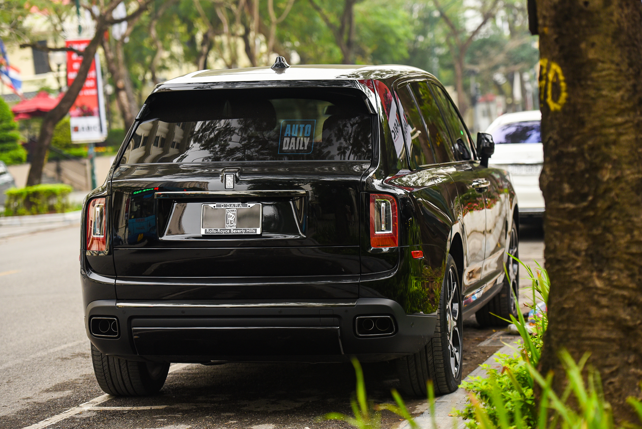 Rolls-Royce Cullinan Black Badge hơn 40 tỷ thứ 2 về Việt Nam 14.jpg