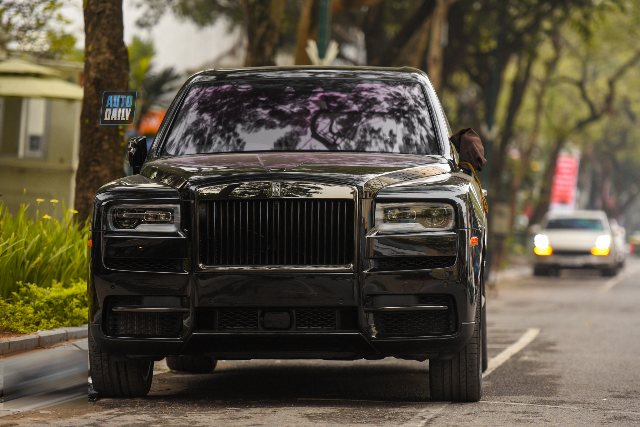 Rolls-Royce Cullinan Black Badge hơn 40 tỷ thứ 2 về Việt Nam 8.jpg