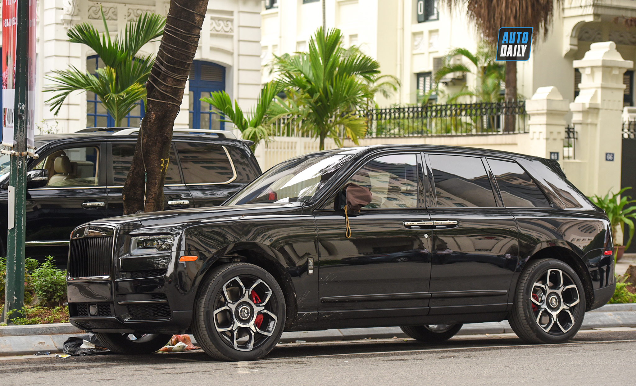 Rolls-Royce Cullinan Black Badge hơn 40 tỷ thứ 2 về Việt Nam dsc-8564-copy.jpg