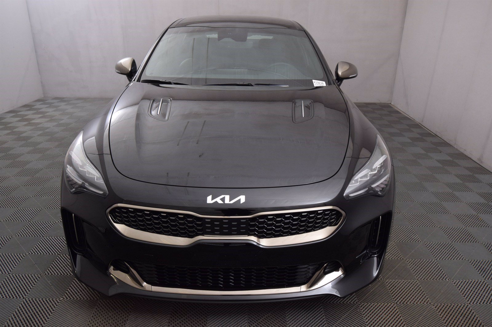 2022-kia-stinger-9.jpg