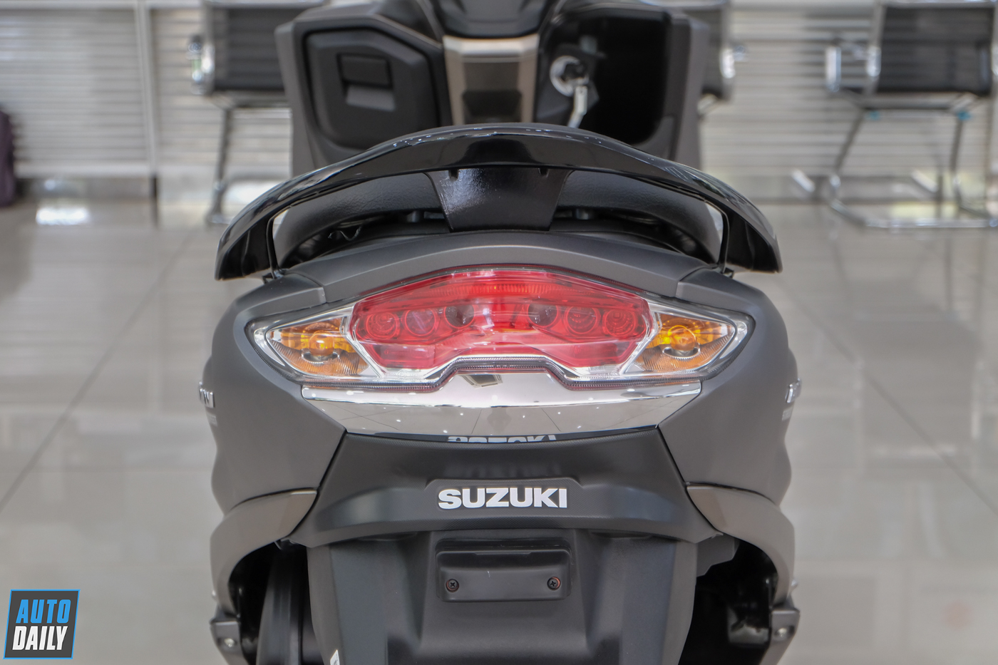 Suzuki-Burgman-Street%20(23).JPG