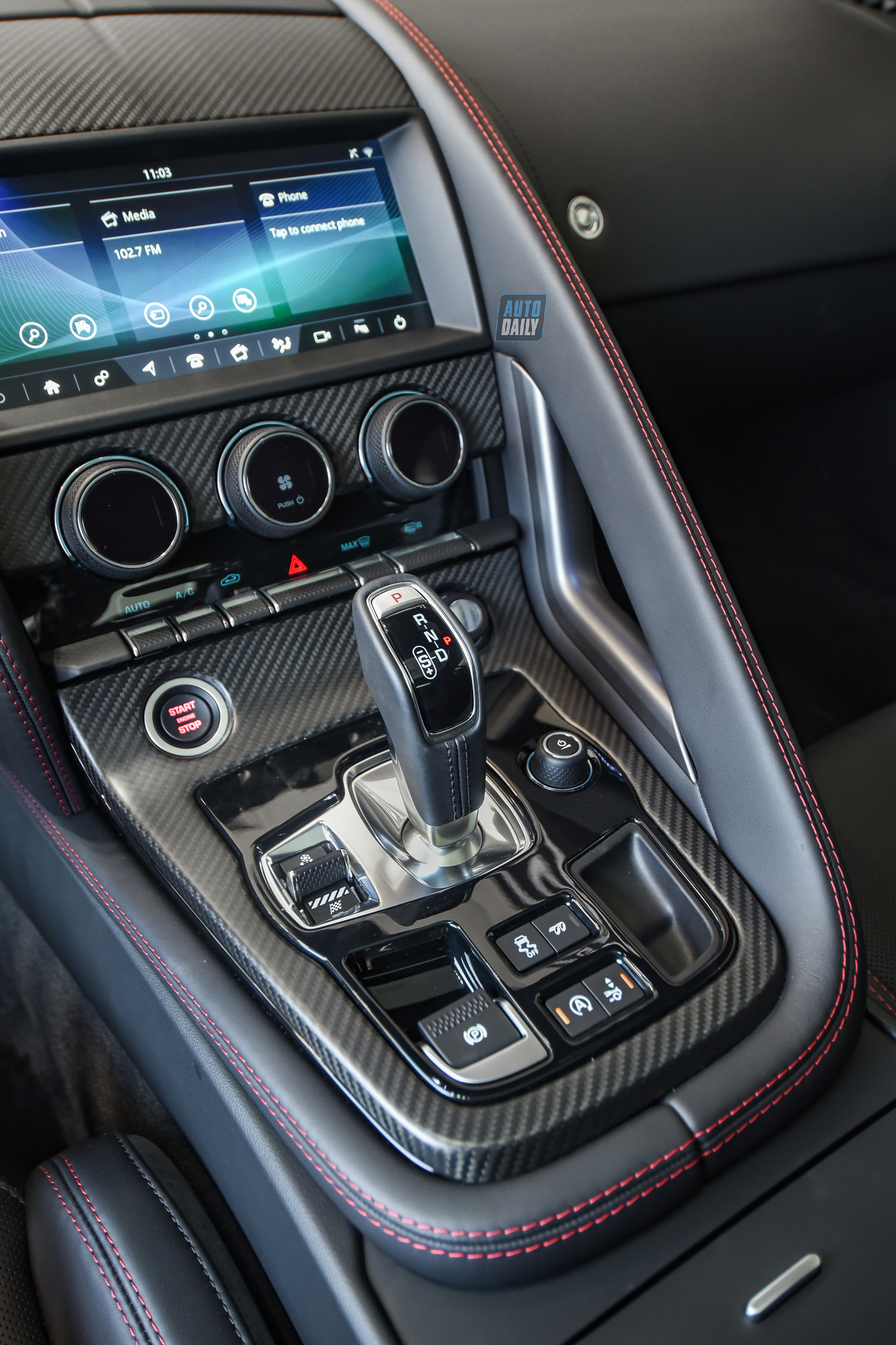 Ảnh chi tiết Jaguar F-Type P380 R-Dynamic 2021 giá 7,235 tỷ đồng 17.jpg