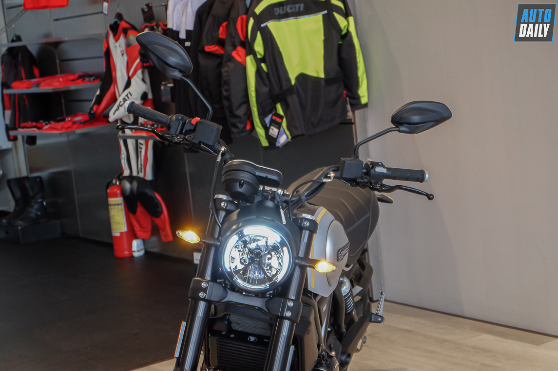 Ducati-Scrambler-1100-Pro-2020%20%282%29.jpg
