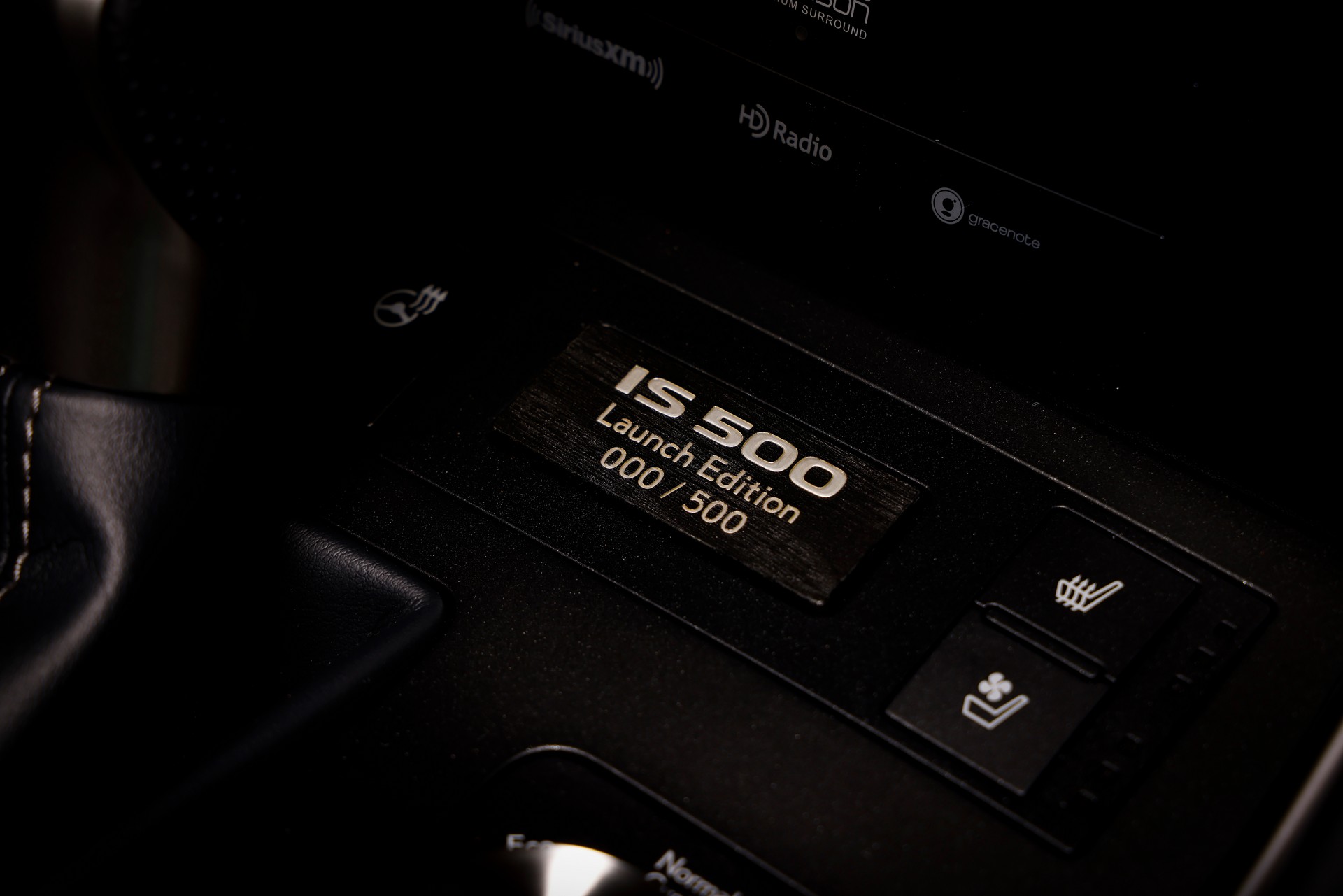 Lexus IS 500 F Sport Performance 2022 phiên bản đặc biệt giới hạn 500 chiếc 2022-lexus-is-500-f-sport-performance-launch-edition-21.jpg