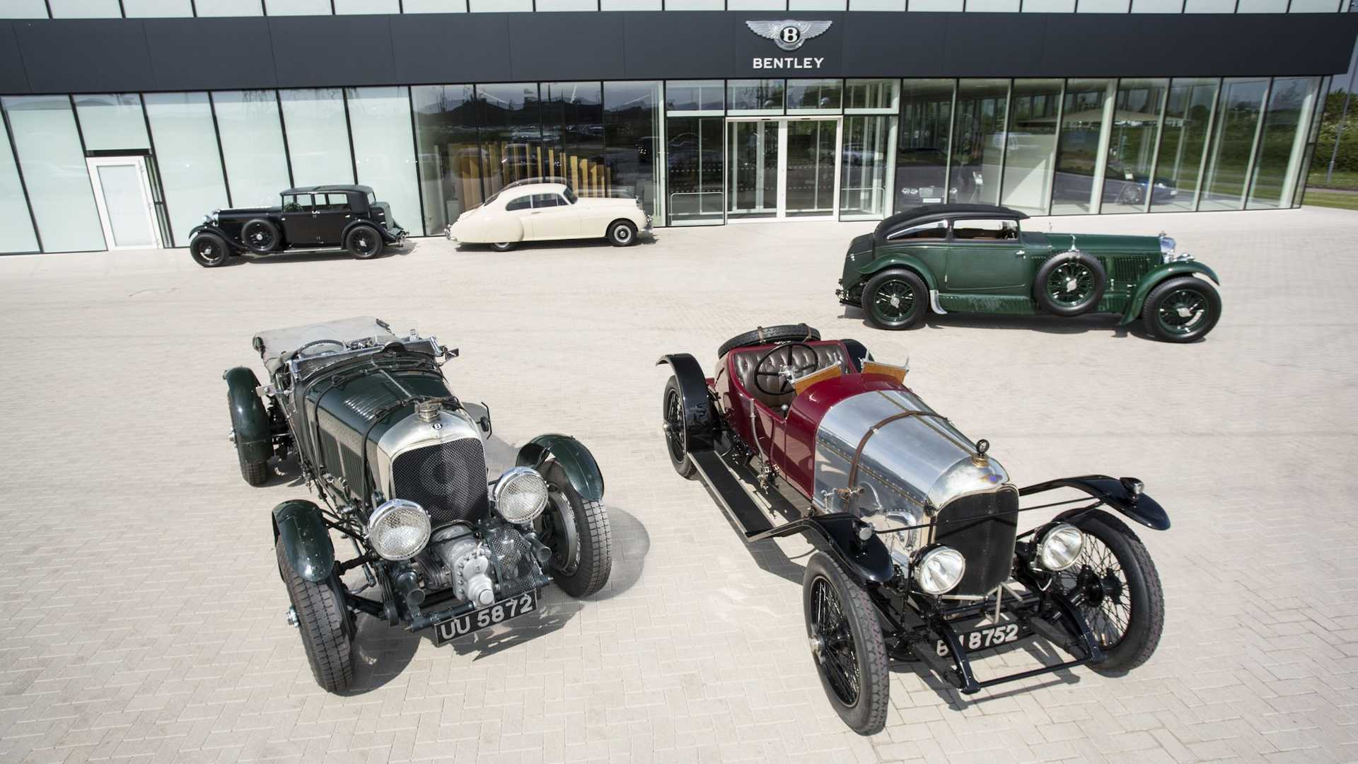 Bentley cán mốc 200.000 xe sau 102 năm bentley-celebrates-200-000th-model-5.jpg