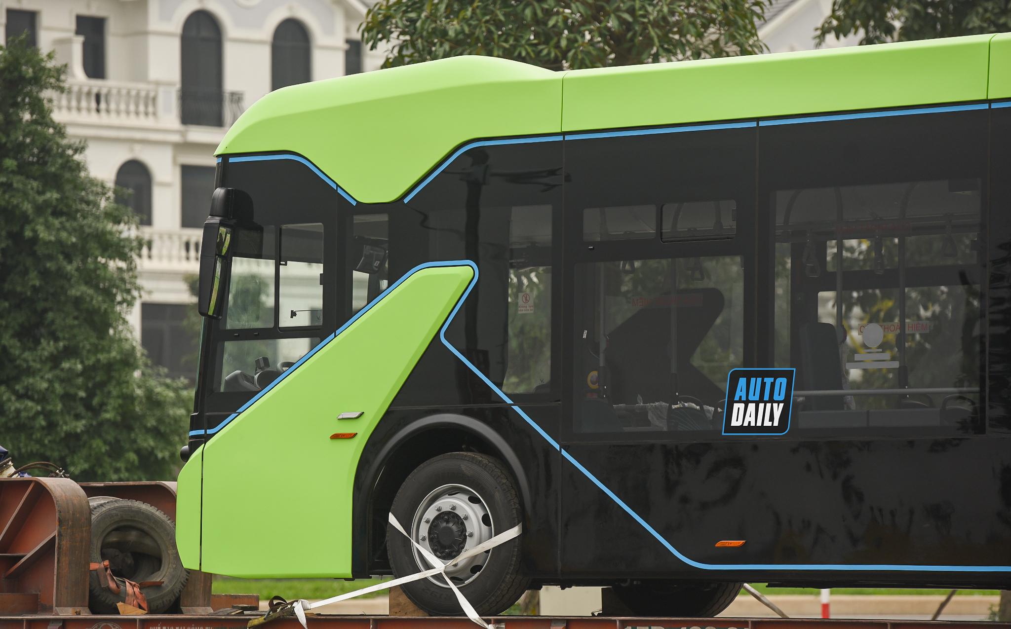 Chùm ảnh loạt xe Bus điện VinFast có mặt tại Hà Nội, sẵn sàng chạy thí điểm dsc-3870-copy.jpg