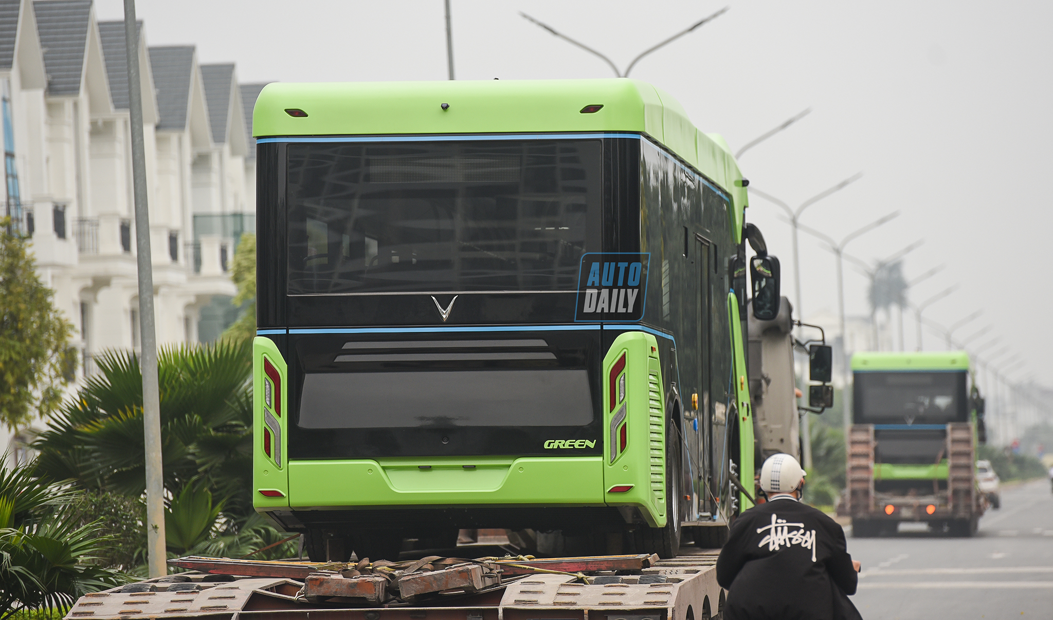 Chùm ảnh loạt xe Bus điện VinFast có mặt tại Hà Nội, sẵn sàng chạy thí điểm dsc-3888-copy.jpg