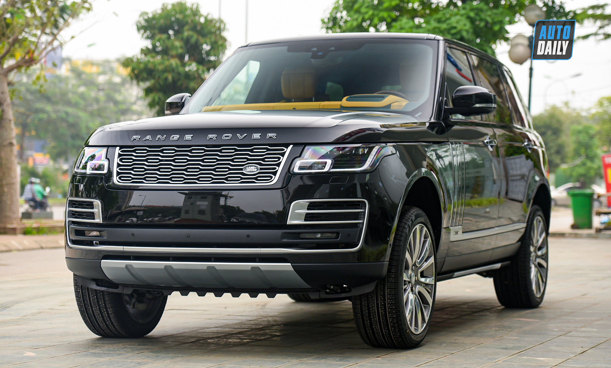 Range Rover SVAutobiography 2021 giá khoảng 13 tỷ tại Việt Nam file10542-copy.jpg