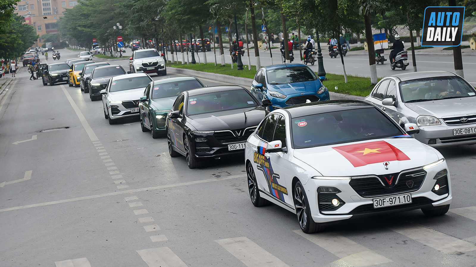 Chùm ảnh gần 60 xe VinFast Lux tại Hà Nội xuất phát Offline 3 miền tại Hội An dsc-6252-copy.jpg
