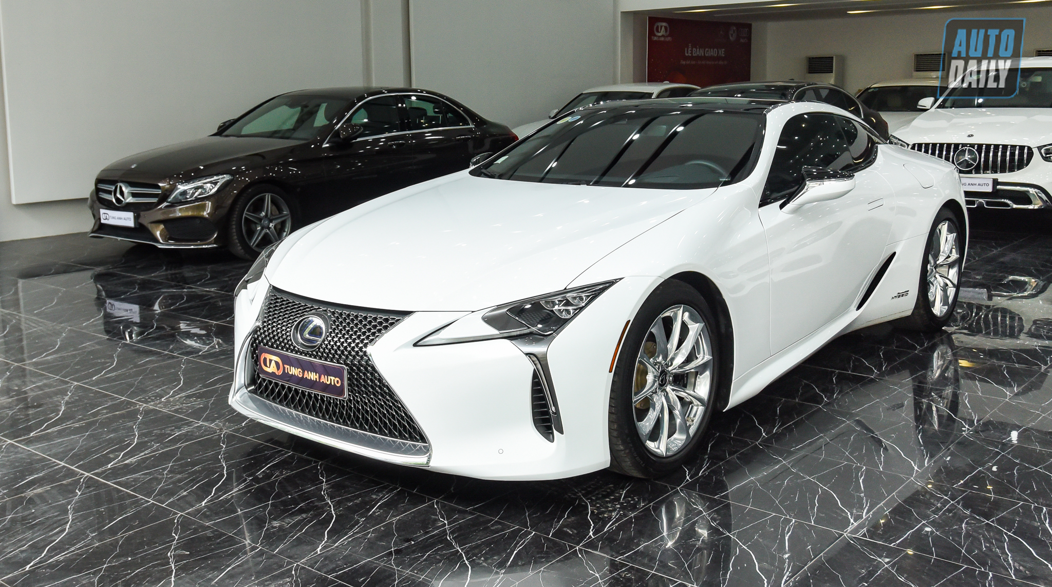 Ảnh chi tiết Lexus LC500h độc nhất Việt Nam giá hơn 8 tỷ dsc-5756.jpg