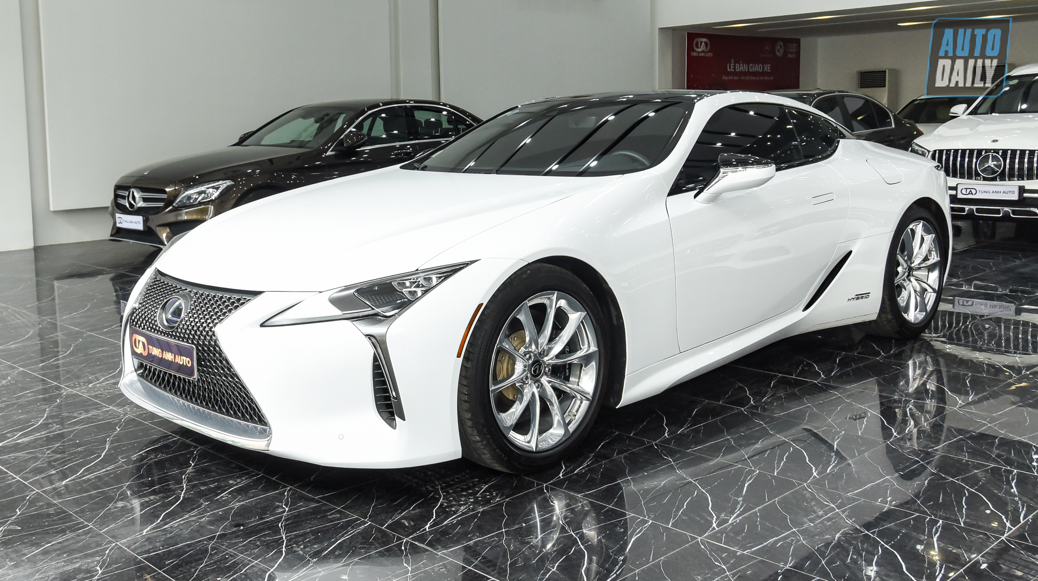 Ảnh chi tiết Lexus LC500h độc nhất Việt Nam giá hơn 8 tỷ dsc-5767.jpg