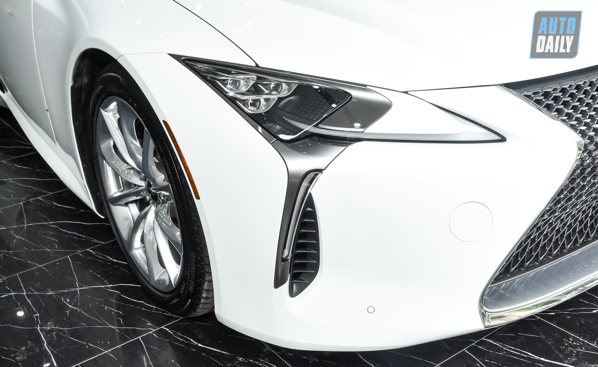 Ảnh chi tiết Lexus LC500h độc nhất Việt Nam giá hơn 8 tỷ dsc-5772.jpg