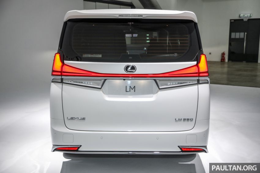 Lexus LM 350 ra mắt tại Malaysia, chờ về Việt Nam 2021-lexus-lm-preview-malaysia-ext-6-850x567.jpg
