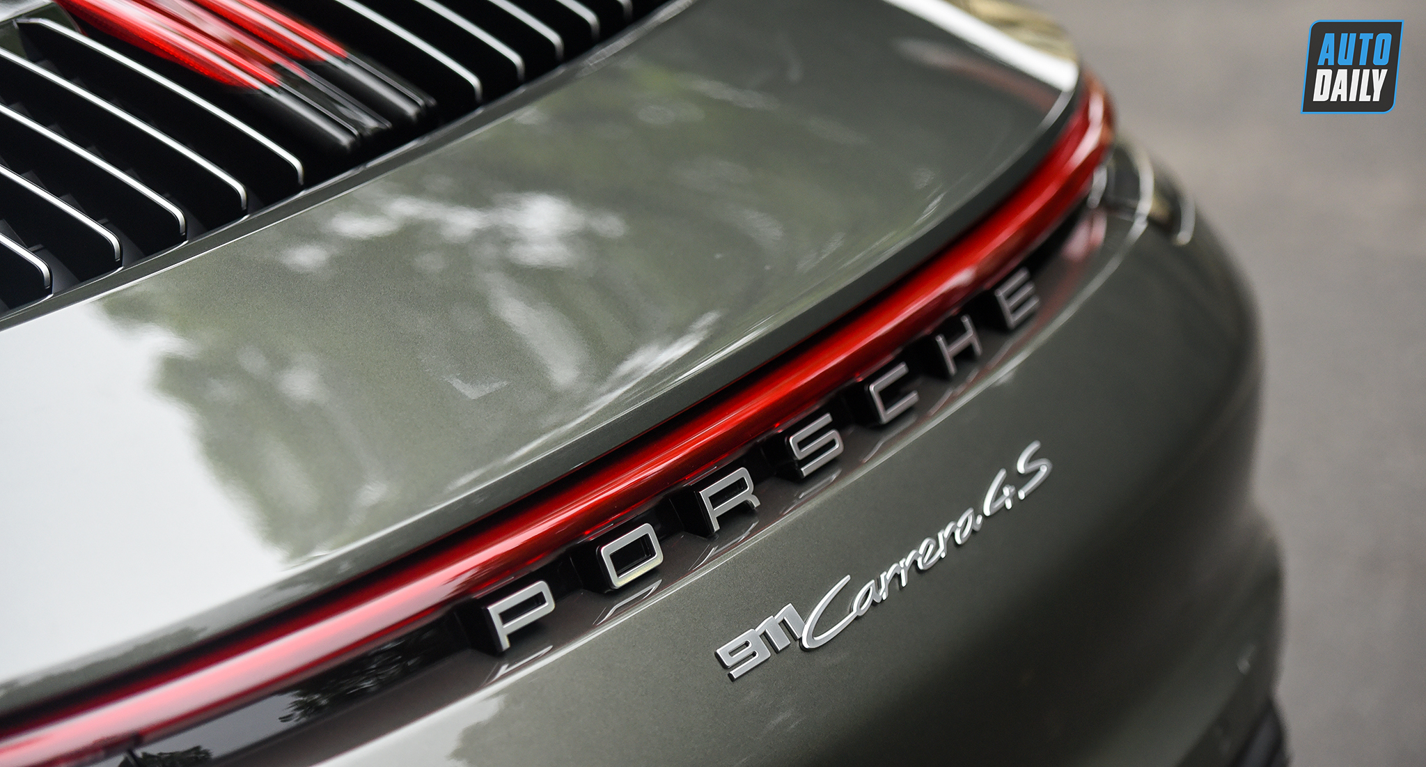 Porsche 911 Carrera 4S 2021 màu độc giá hơn 10 tỷ của đại gia Lào Cai porsche-911-4s-14.jpg