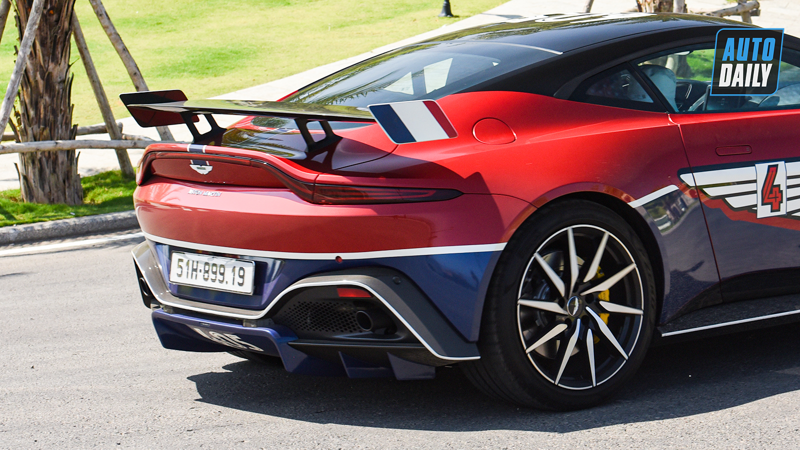 Không chạy Pagani, đại gia Minh Nhựa dùng Aston Martin Vantage tham dự VietRally adt-8847-copy.jpg