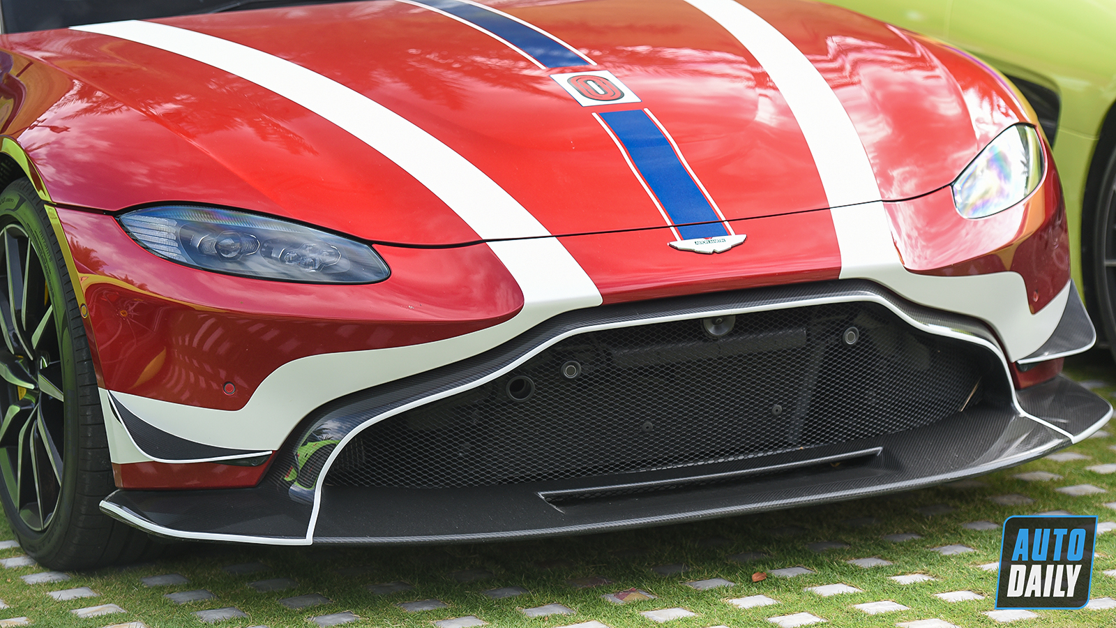 Không chạy Pagani, đại gia Minh Nhựa dùng Aston Martin Vantage tham dự VietRally adt-9236-copy.jpg