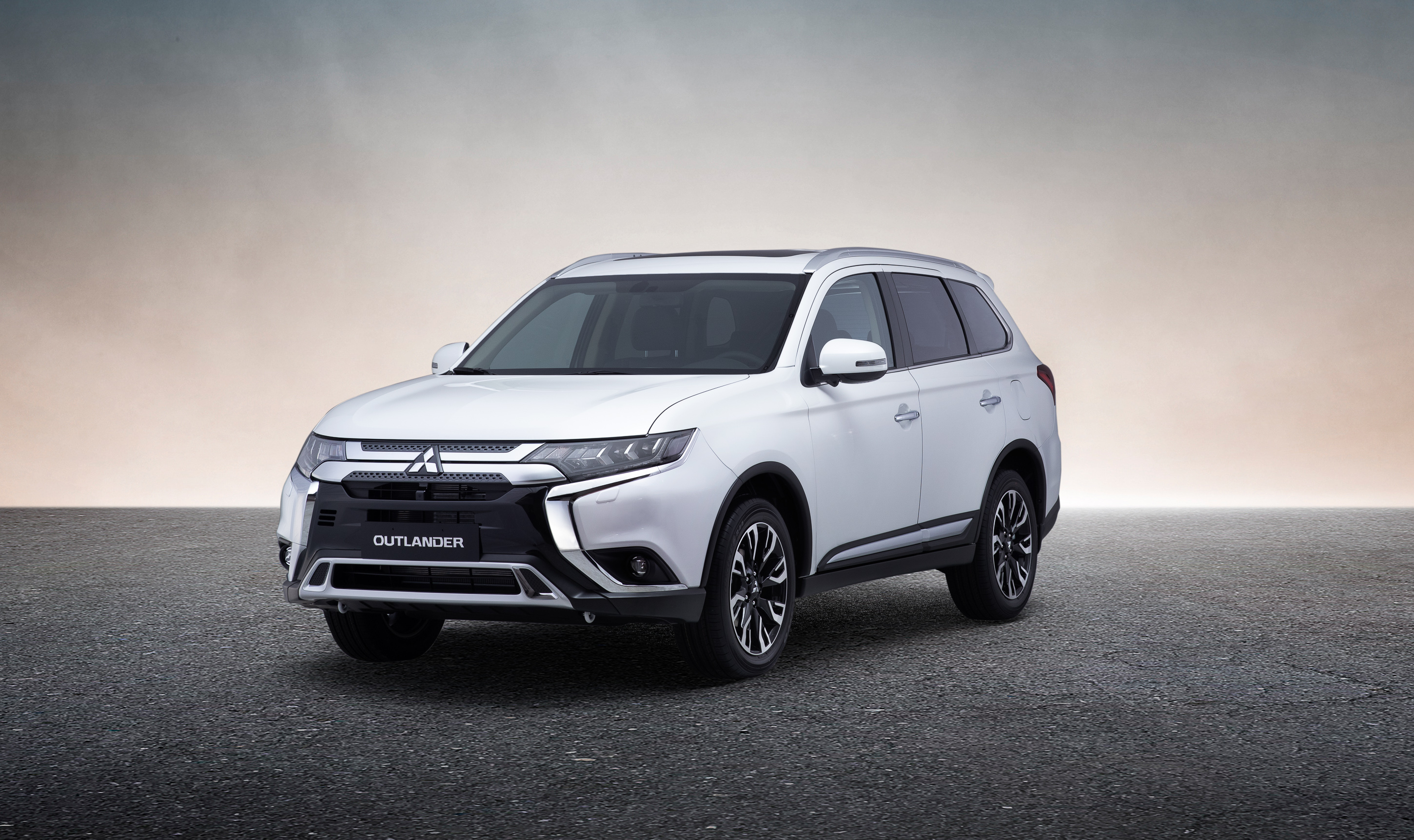 Tháng 5/2021: Khách hàng mua xe Mitsubishi nhận nhiều ưu đãi hấp dẫn