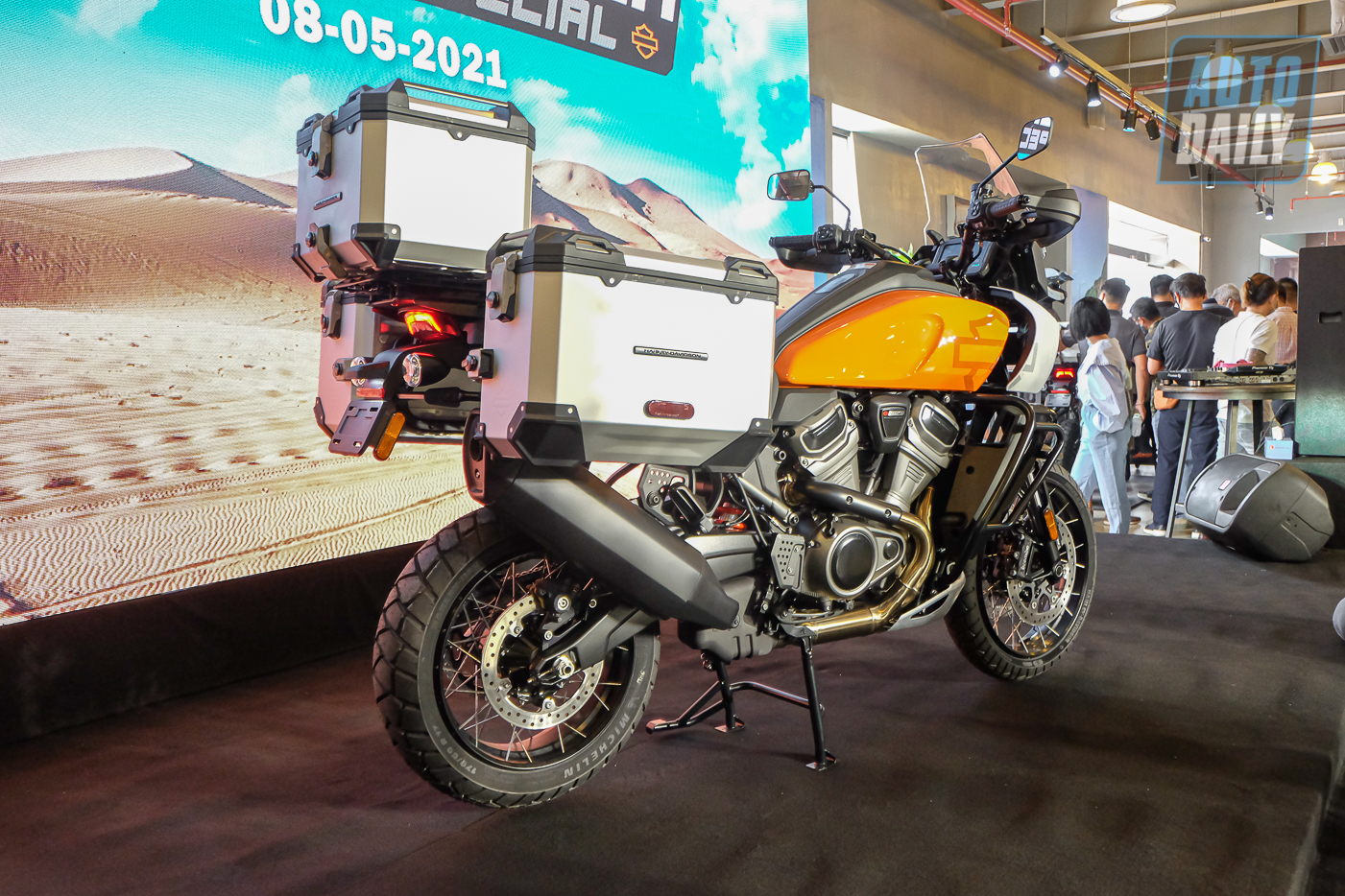 Harley-Davidson%20Pan%20America%201250%20Special%20(6).jpg