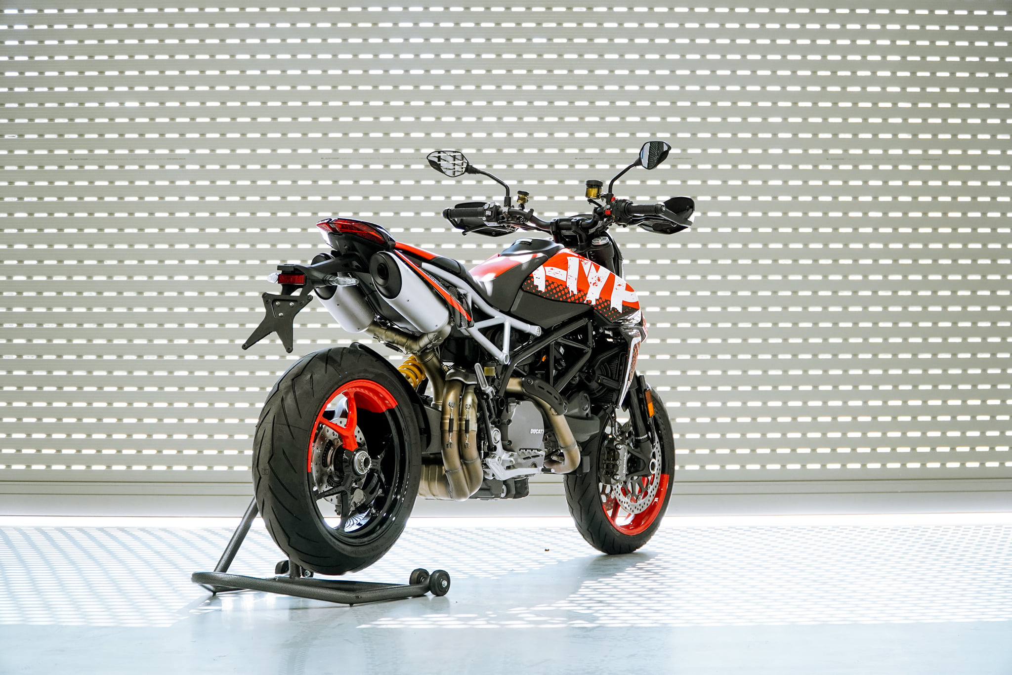 Ducati%20Hypermotard%20950%20RVE%20(7).jpg
