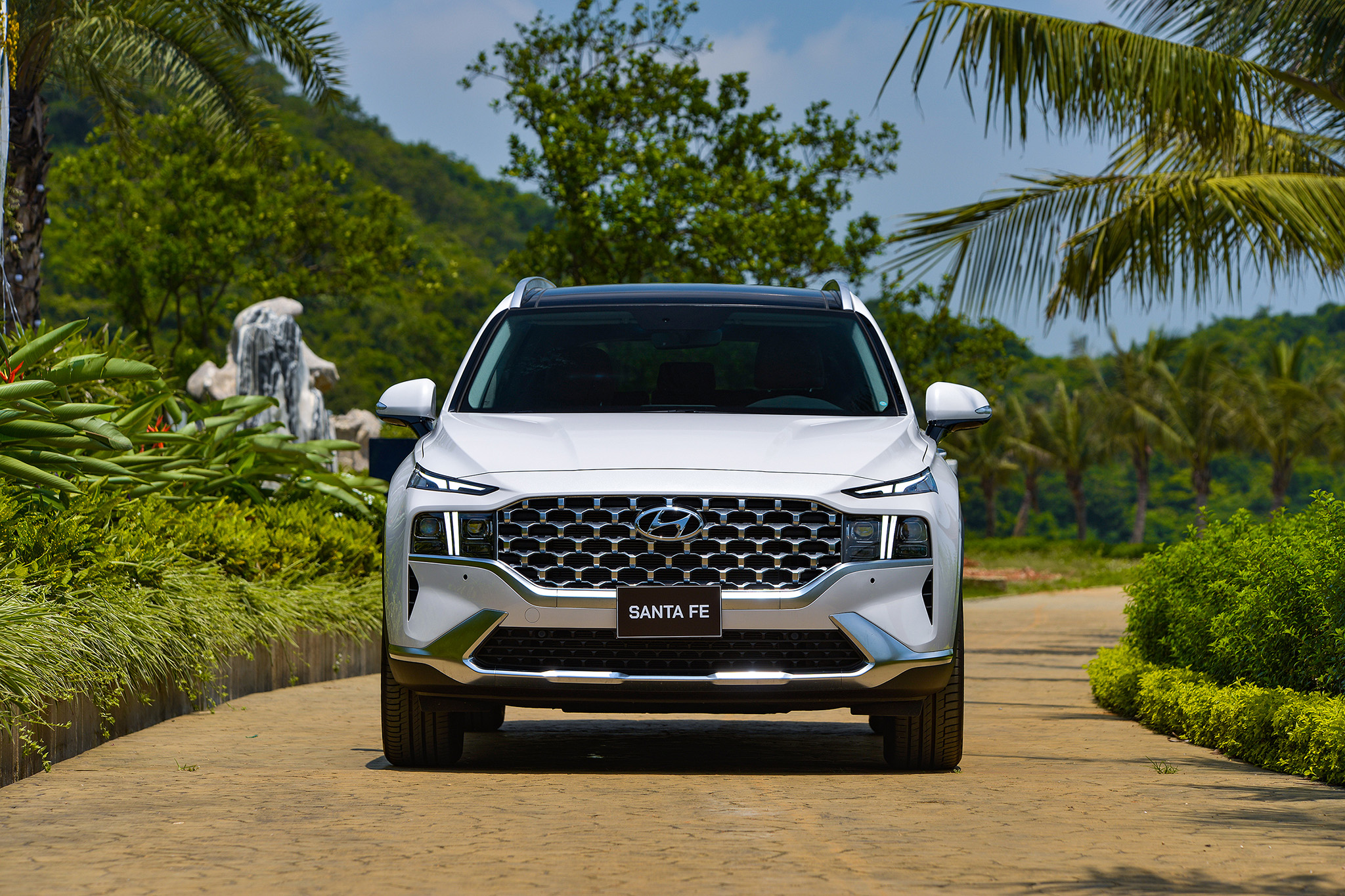 Hyundai Santa Fe 2021, giá xe Hyundai Santa Fe 2021, đánh giá, đánh giá Hyundai Santa Fe 2021, Toyota Fortuner 2021, đánh giá Toyota Fortuner 2021, giá xe Toyota Fortuner 2021