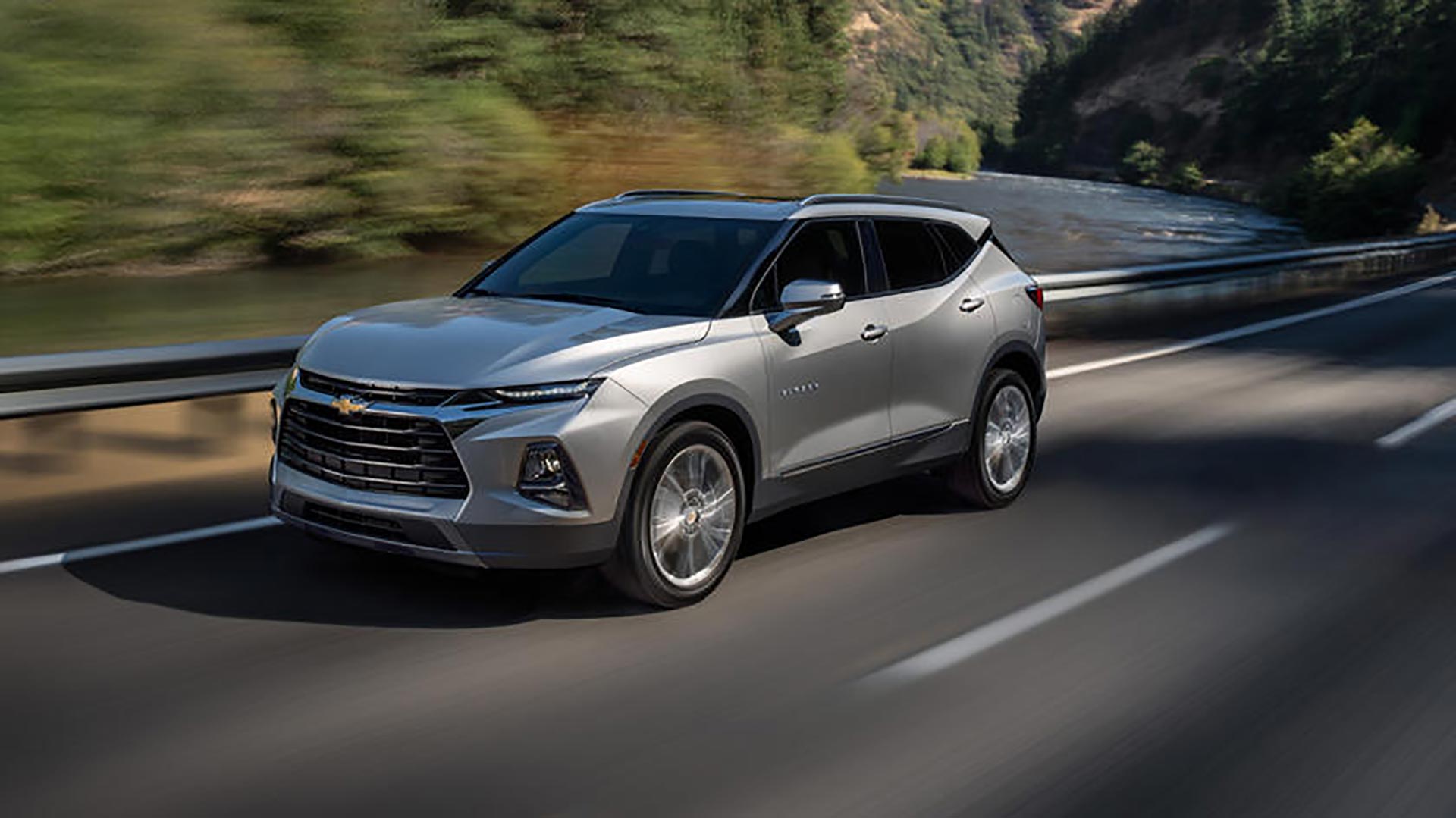 Chevrolet Blazer 2022 ra mắt với nhiều thay đổi đáng chú ý