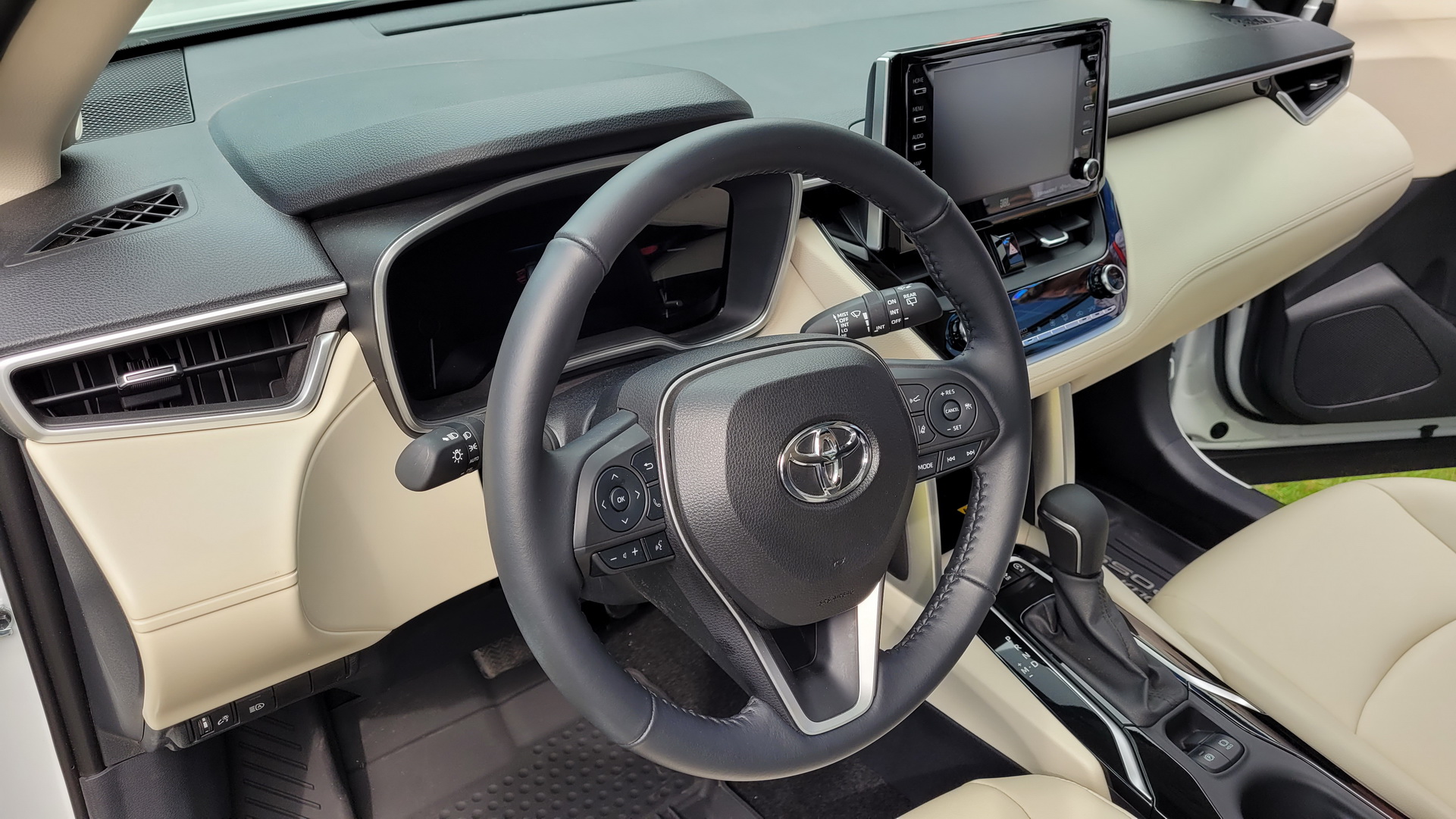 2022-toyota-corolla-cross-16-copy.jpeg