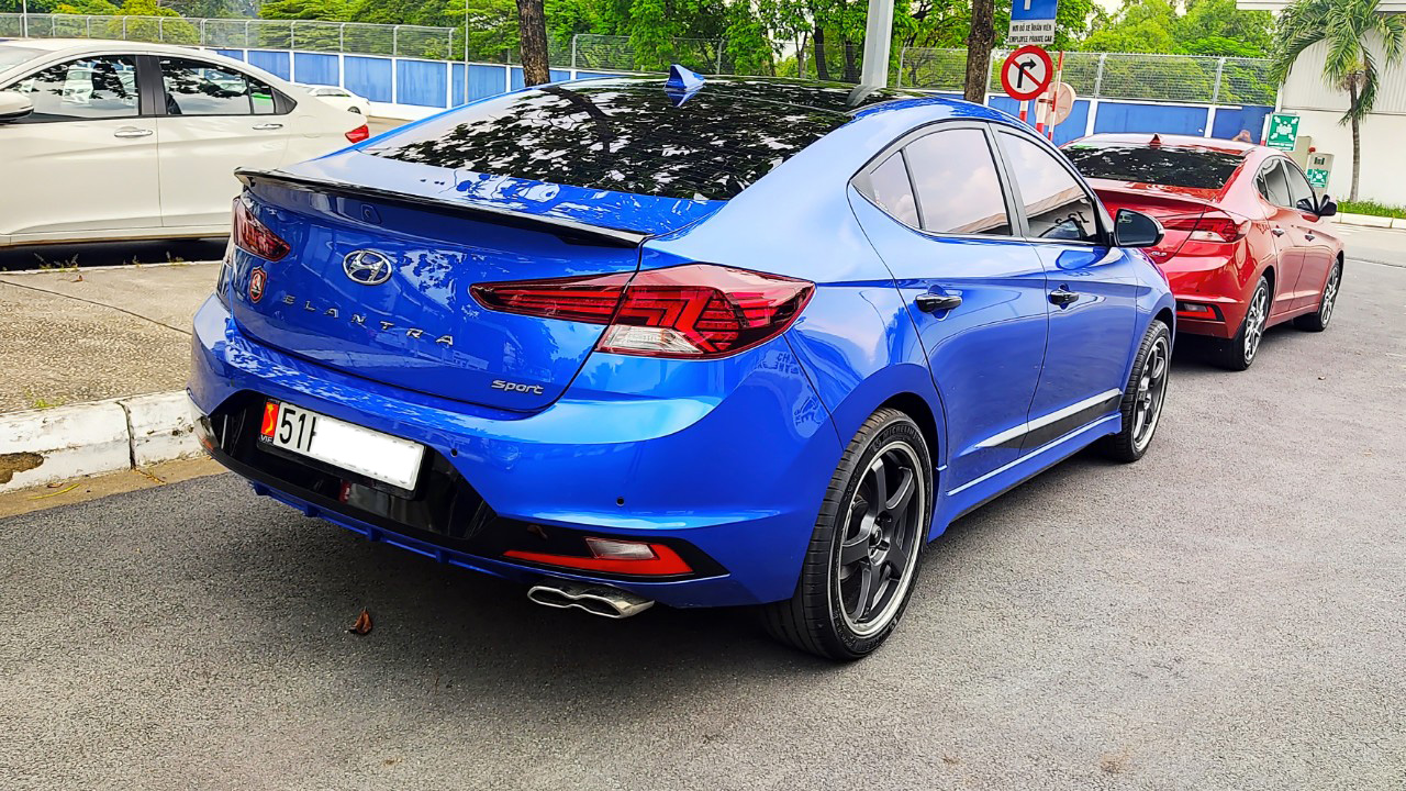 Người dùng đánh giá Hyundai Elantra Sport: Hãy lái thử và bạn sẽ xóa bỏ định kiến với xe Hàn nguoi-dung-elantra-04.jpg