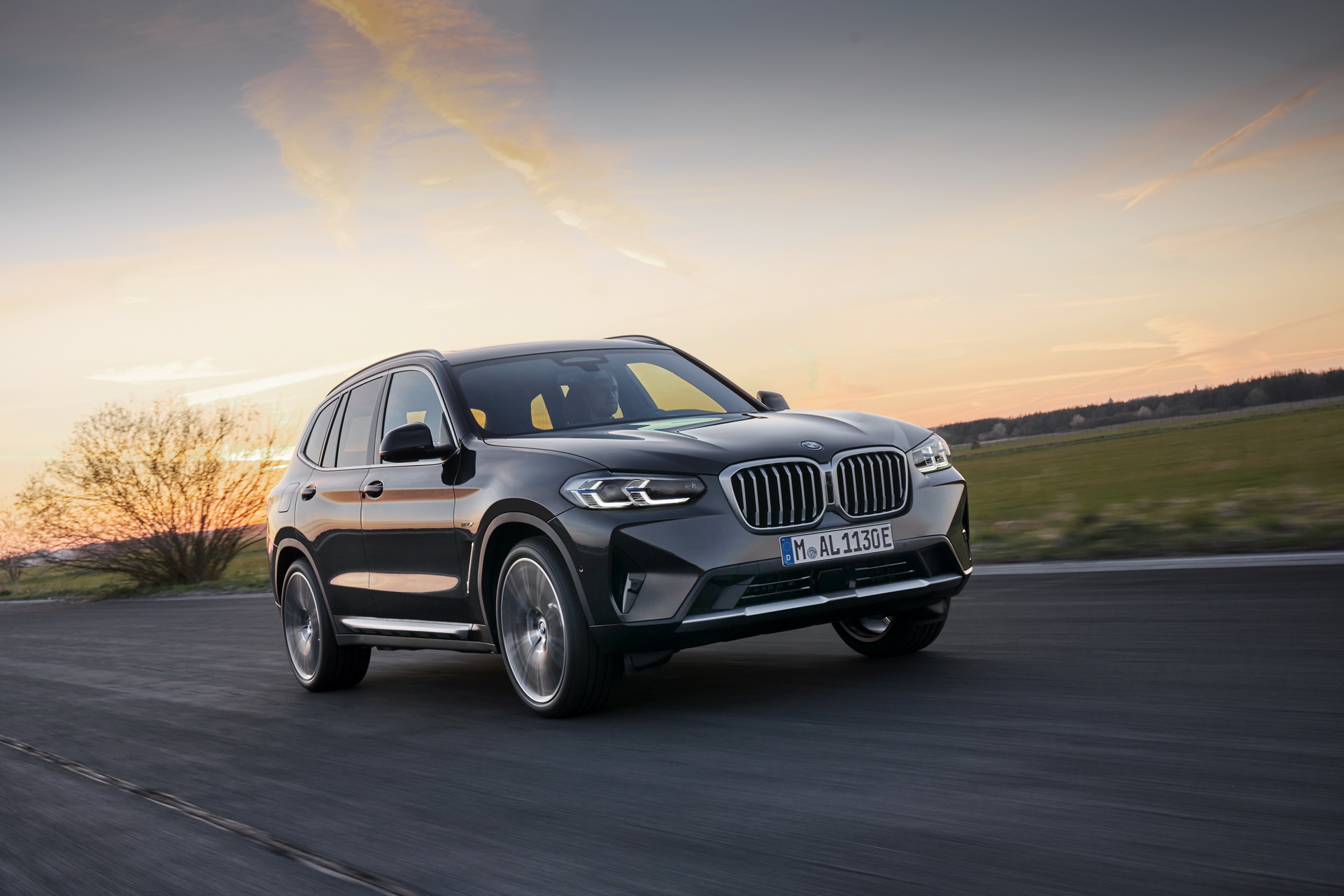 2022-bmw-x3-x4-9.jpg