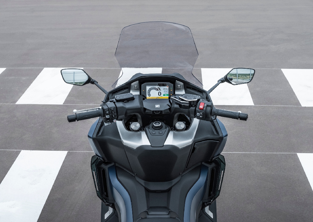 Xe tay ga Honda có thiết kế đẹp nhất năm 2021 lấn sân thị trường Trung Quốc Honda-Forza-750-2021 (2).jpg