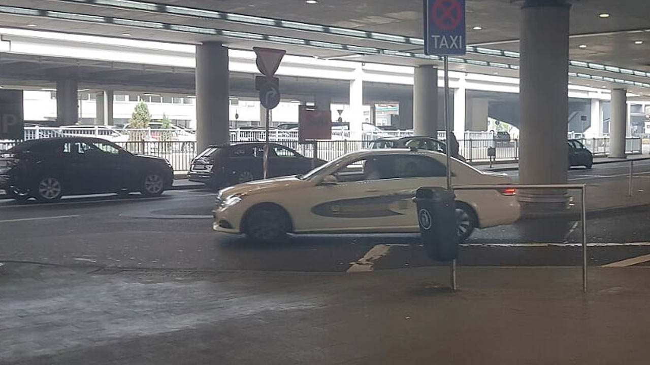 Người dùng đánh giá xe Nhật, Hàn, Đức: Xe nào cũng có điểm mạnh, yếu e200.jpg