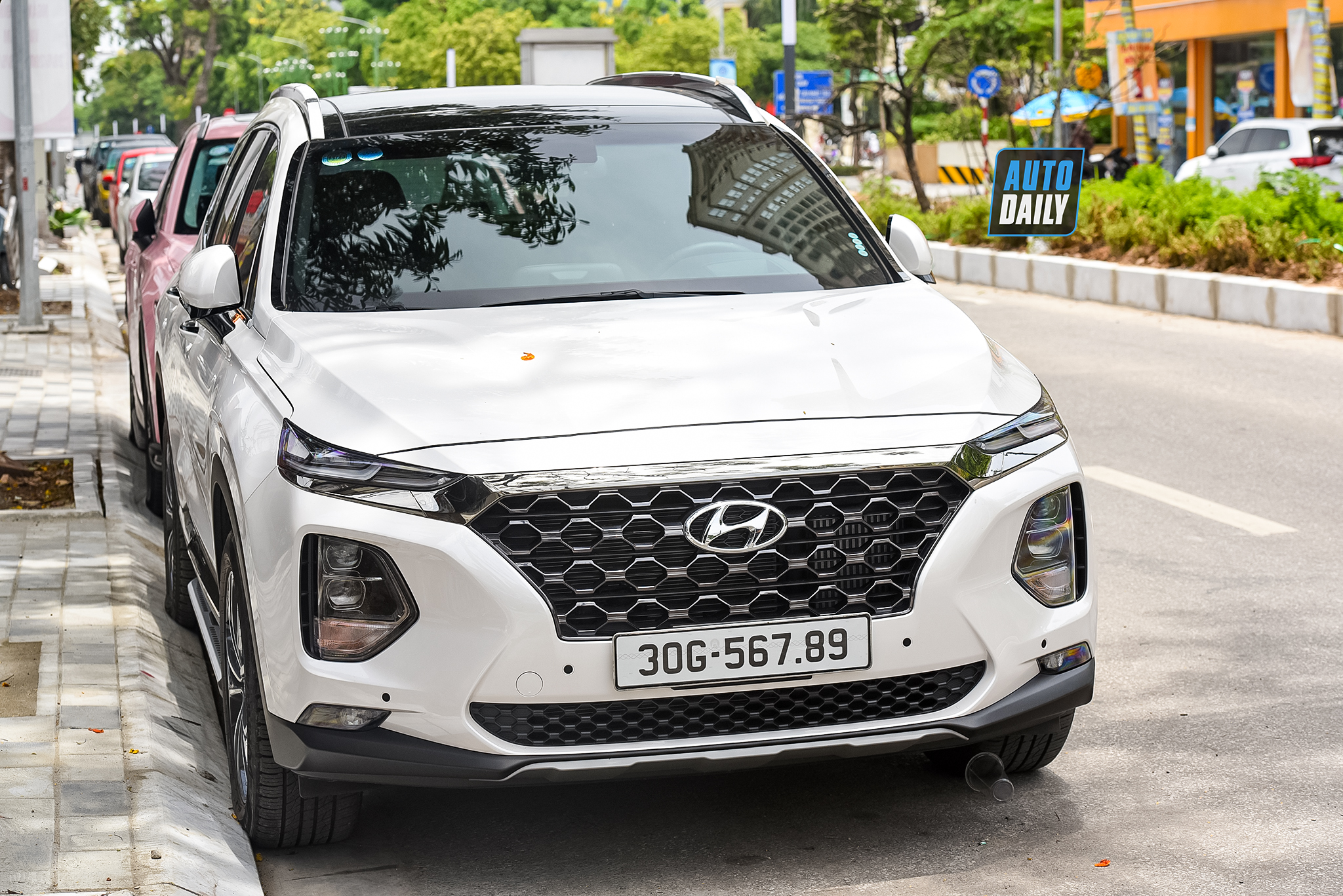 Hyundai Santa Fe đầu tiên mang biển sảnh tiến đều tới 9 adt-2525-copy.jpg