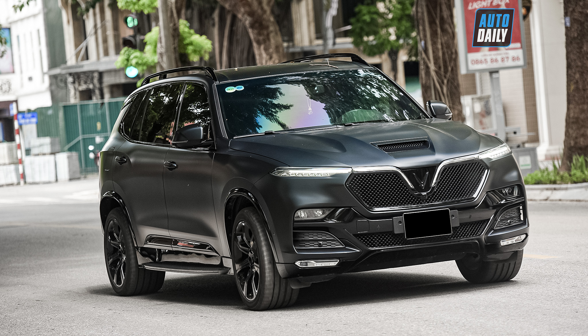 Autodaily Street Shots (P6): Những chiếc SUV KHỦNG giá chục tỷ adt-2654-copy.jpg