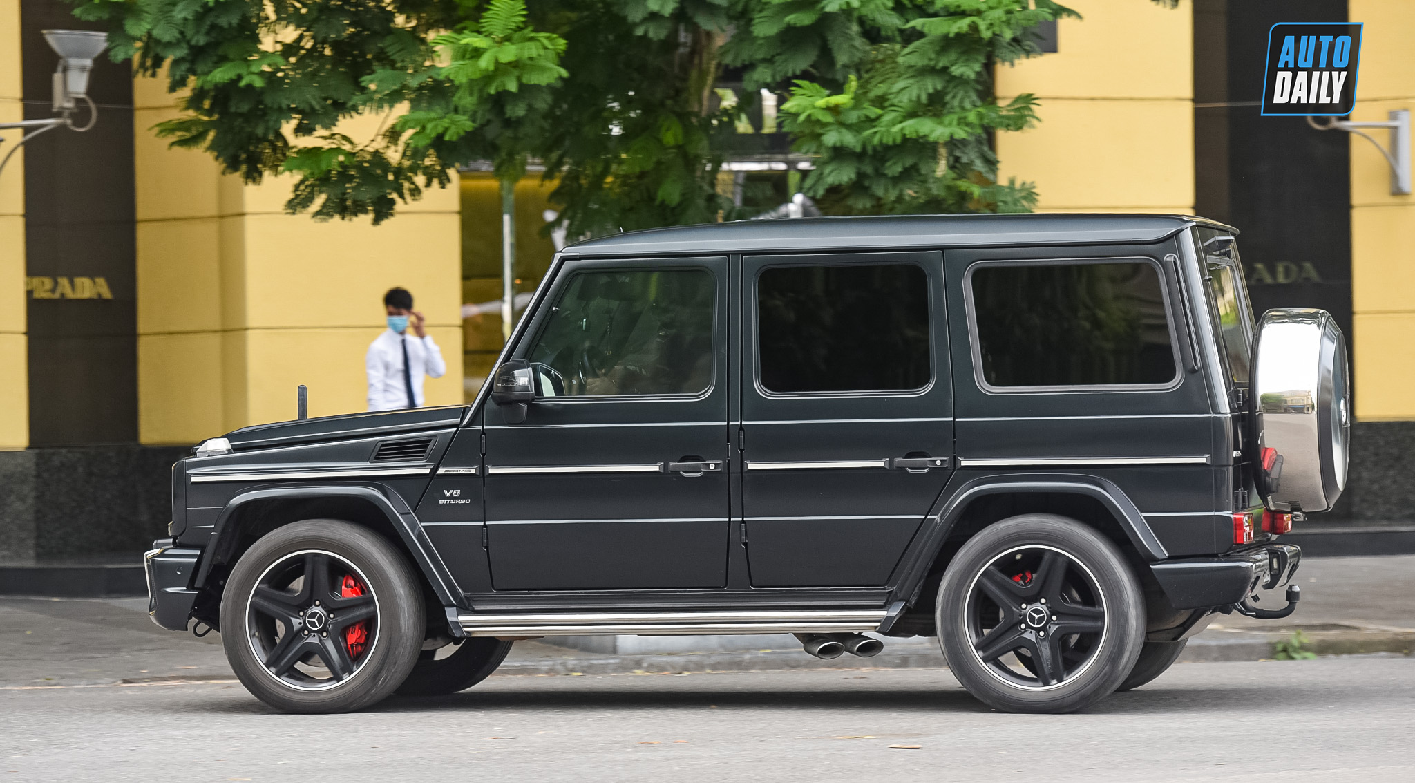 Autodaily Street Shots (P6): Những chiếc SUV KHỦNG giá chục tỷ adt-2680-copy.jpg