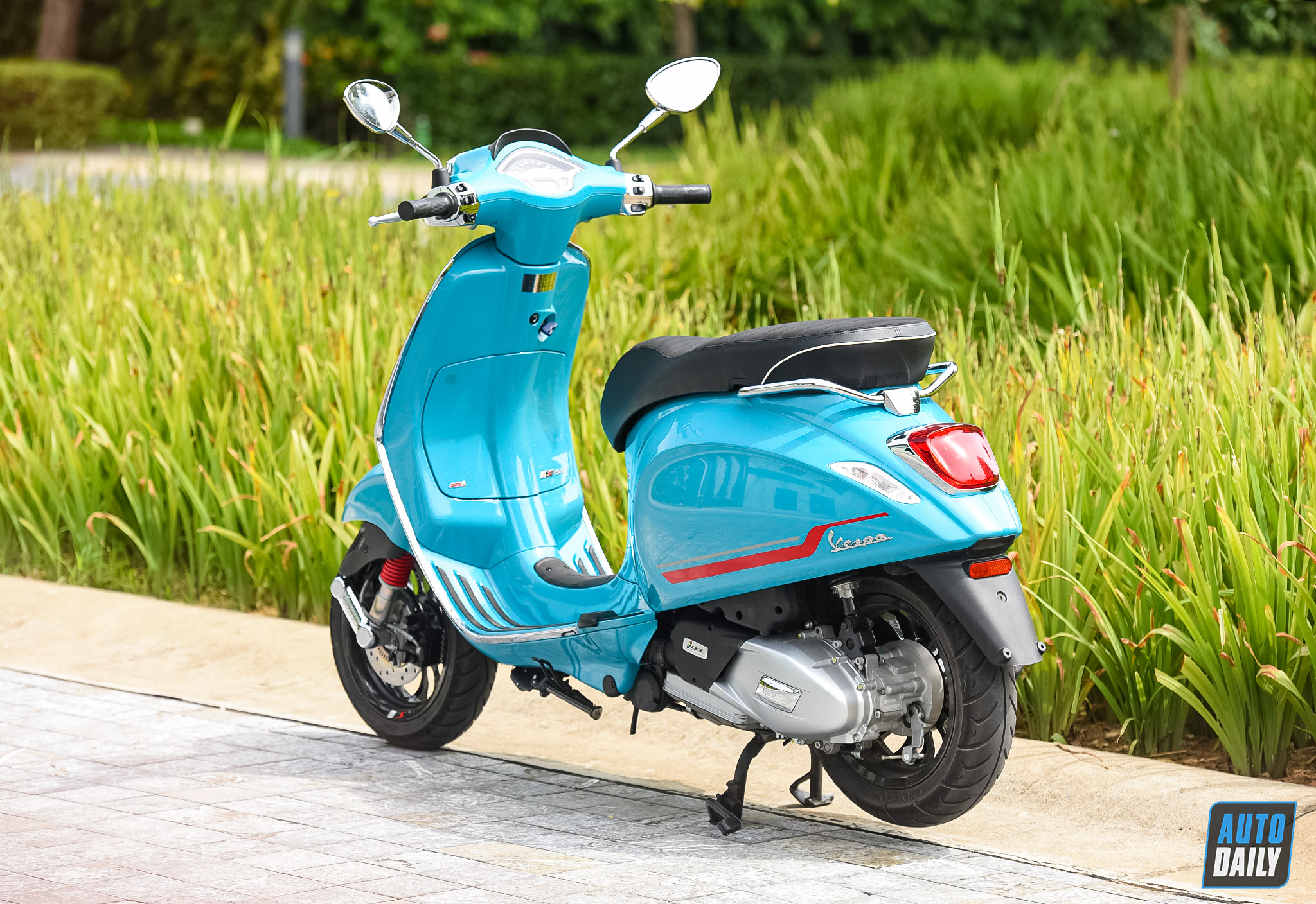 Diện kiến loạt màu mới cực chất trên xe Vespa tại Việt Nam vespa-new-color-autodaily-20.jpg